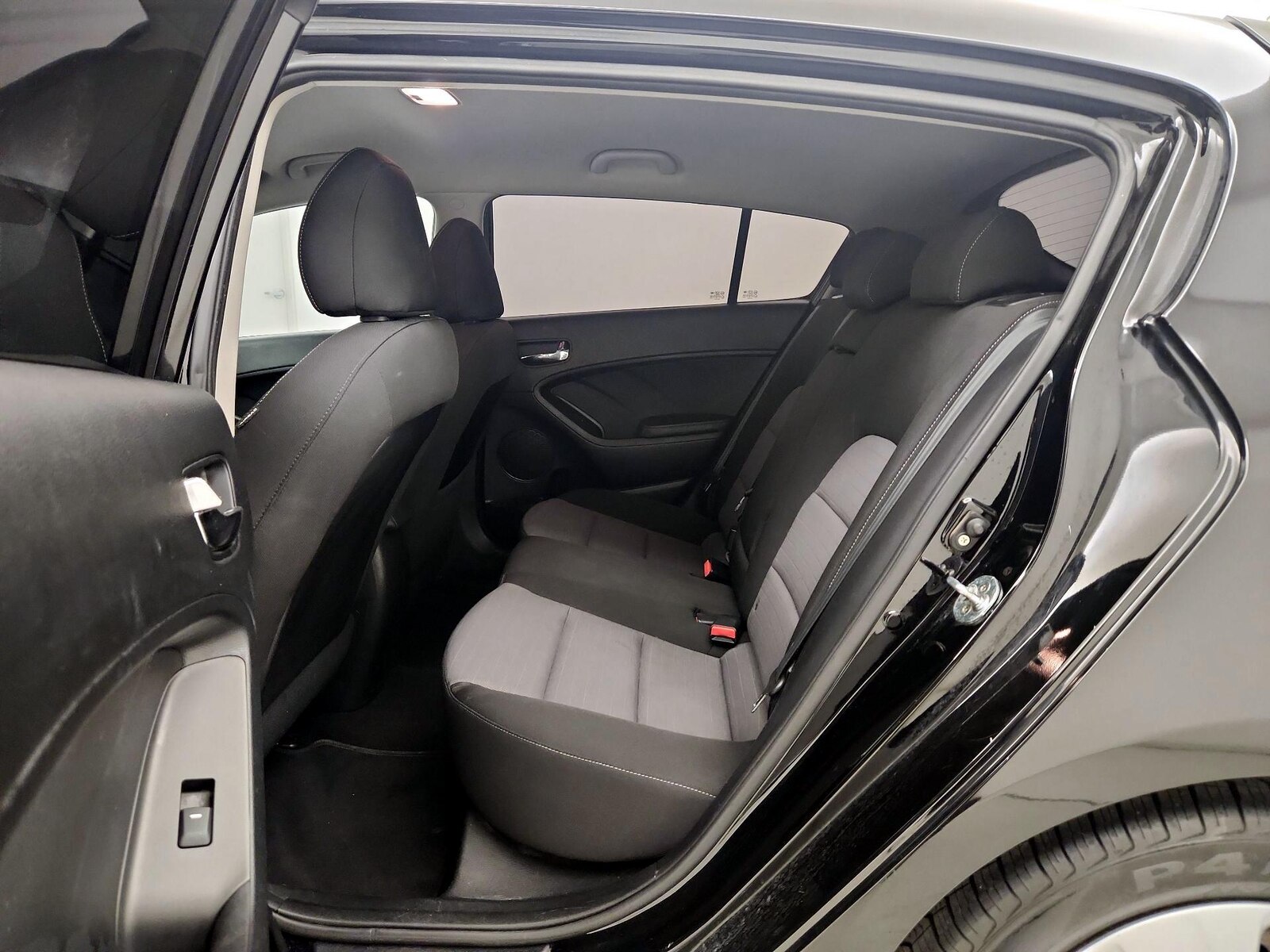 2016 Kia Forte5 LX - Photo 19