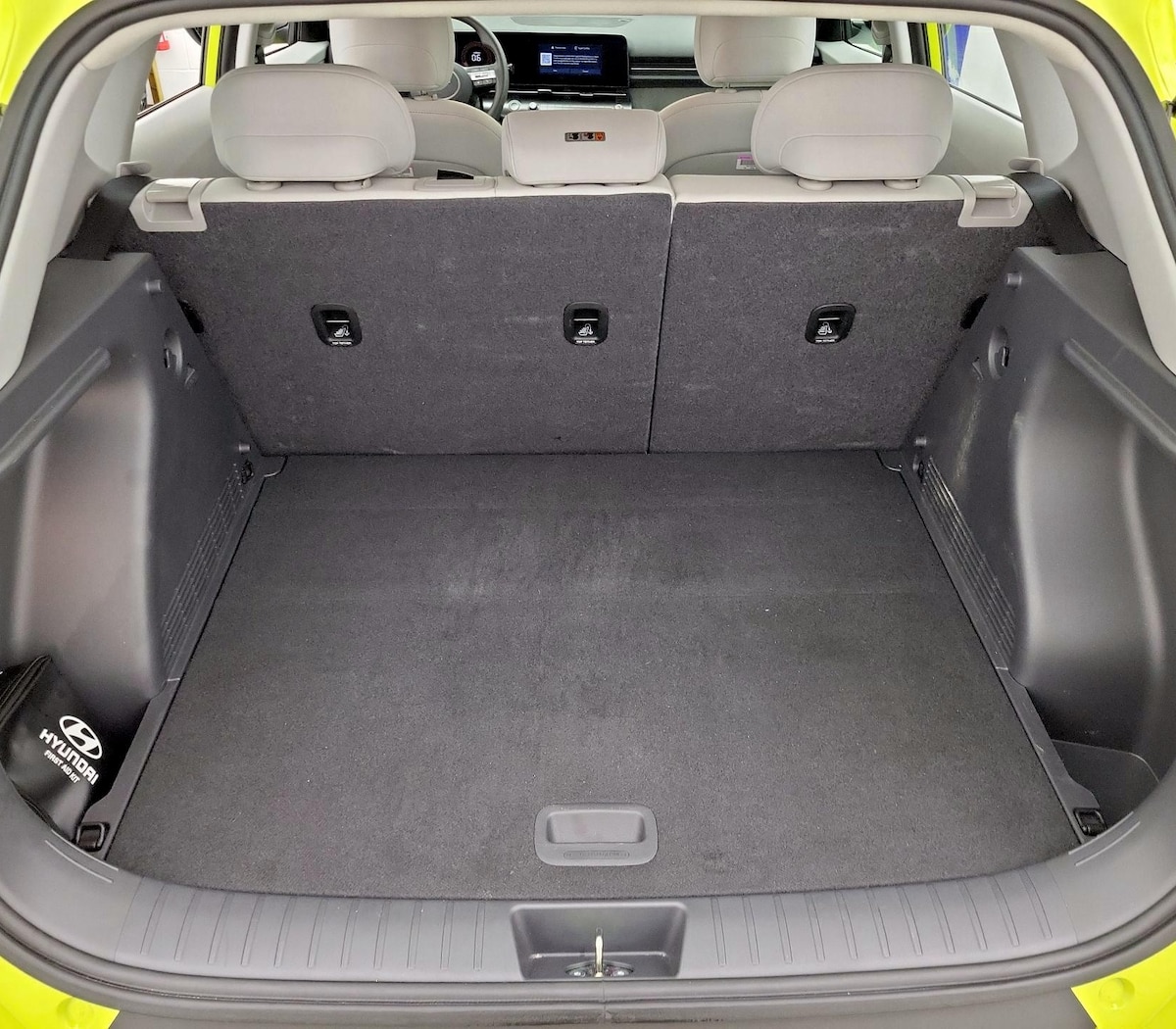 Trunk/Cargo (Seats Up)