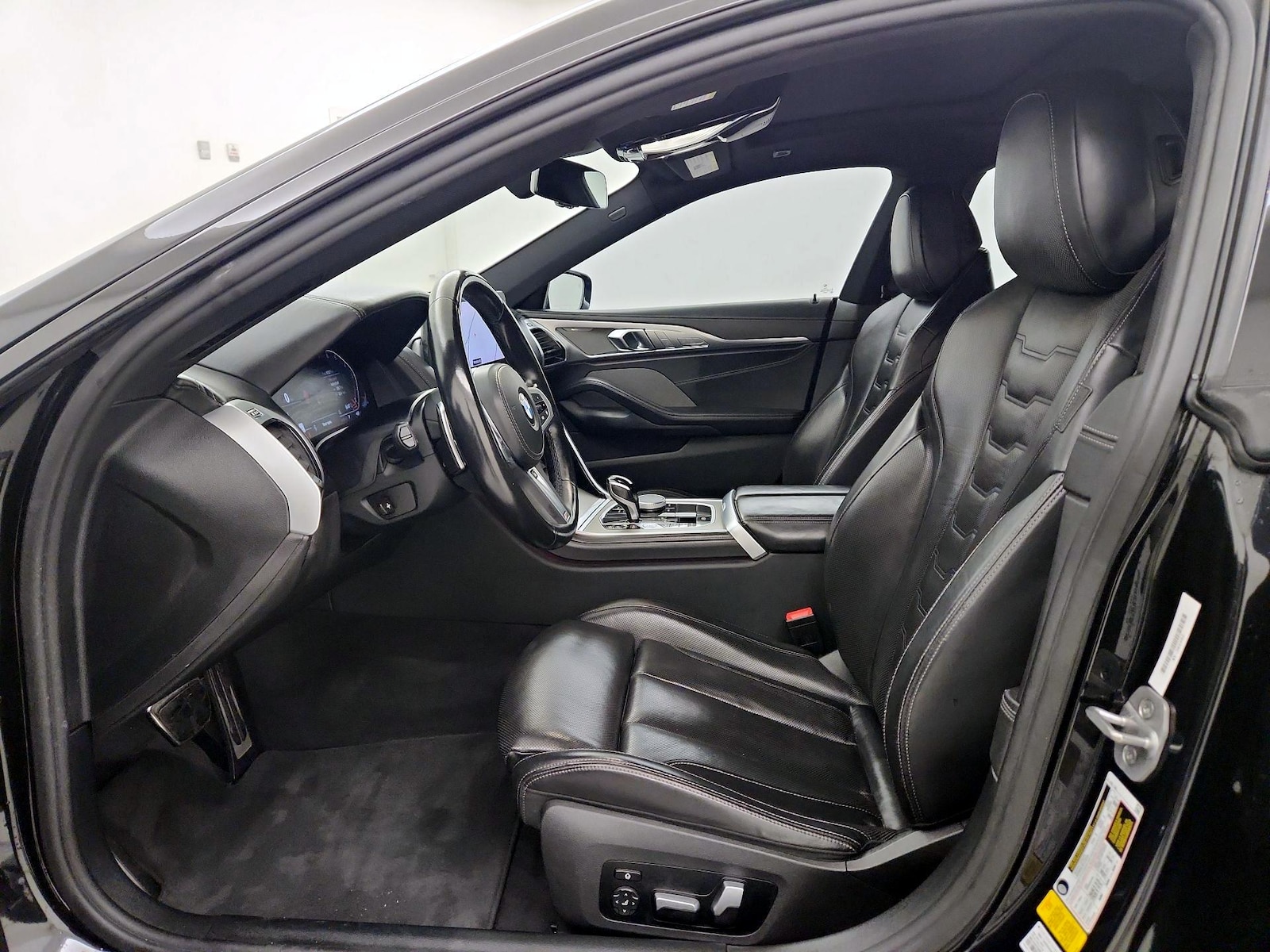 2023 BMW 8 Series 840i - Photo 12