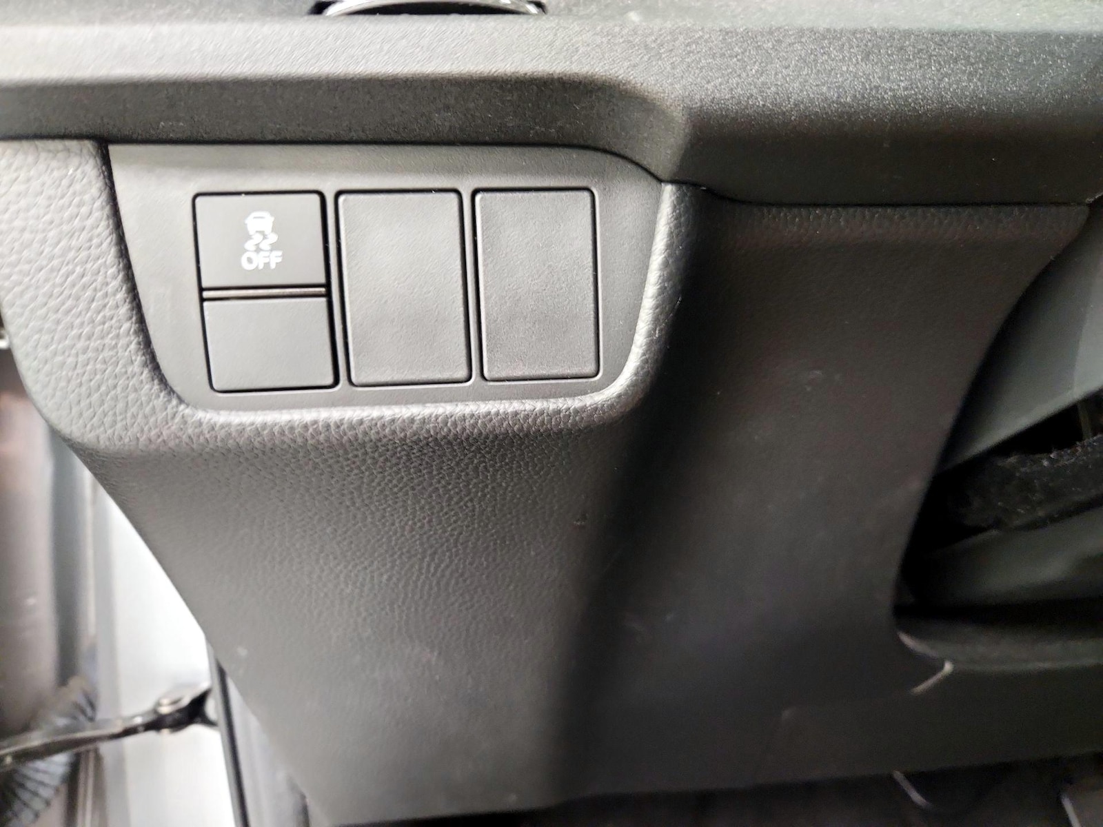 2025 Honda CR-V LX - Photo 14