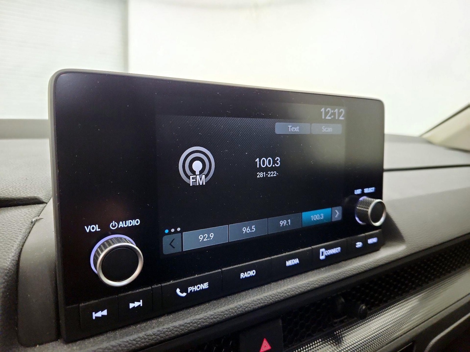 2025 Honda CR-V LX - Photo 16