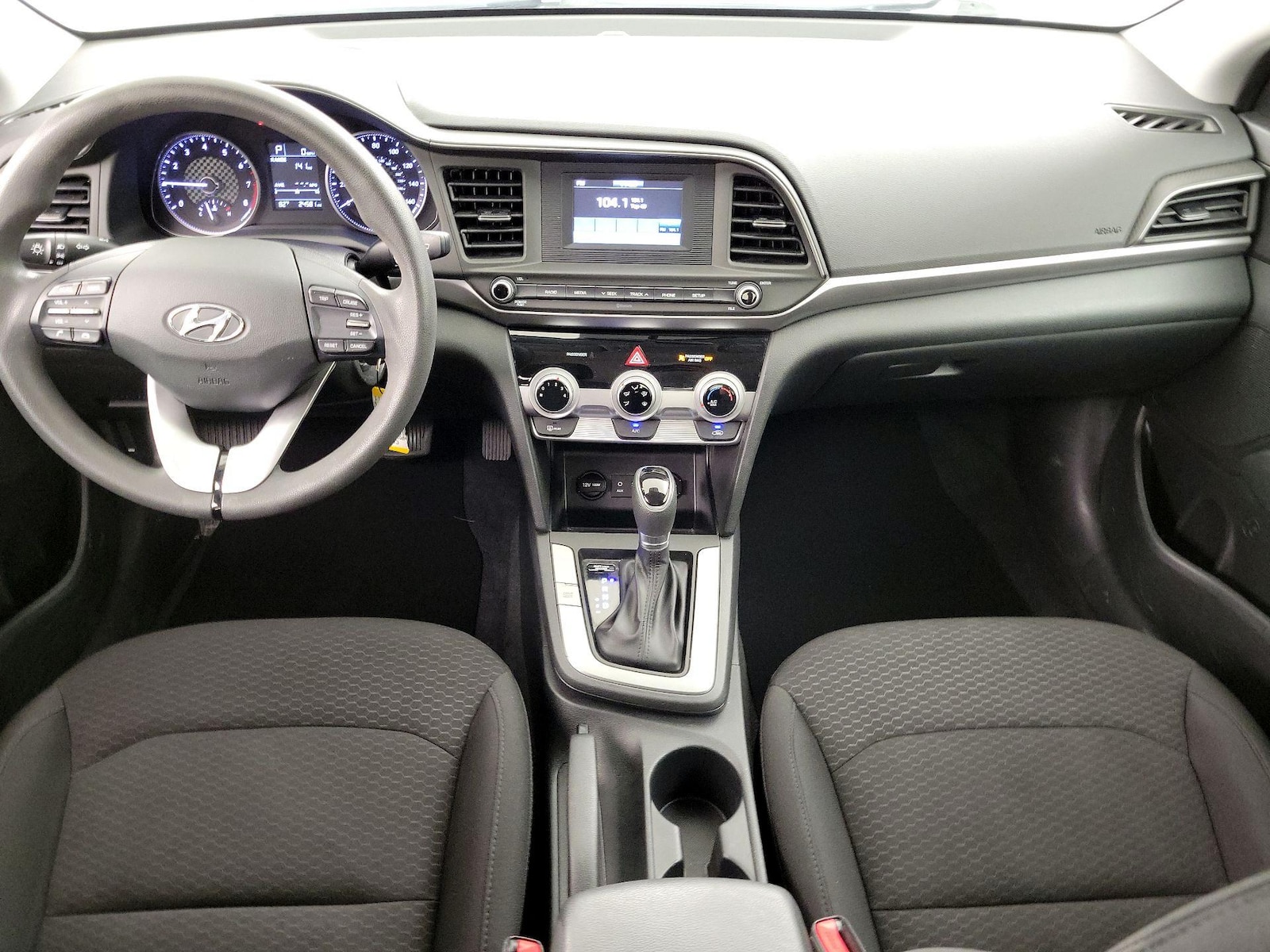 2019 Hyundai Elantra SE - Photo 10