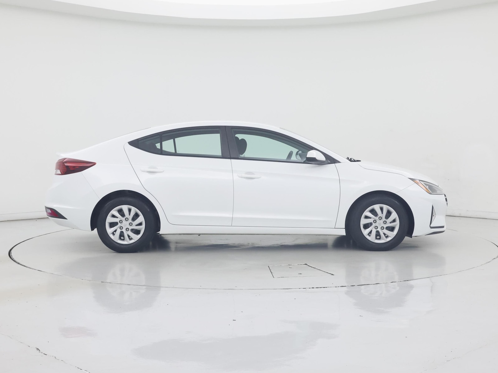 2019 Hyundai Elantra SE - Photo 8