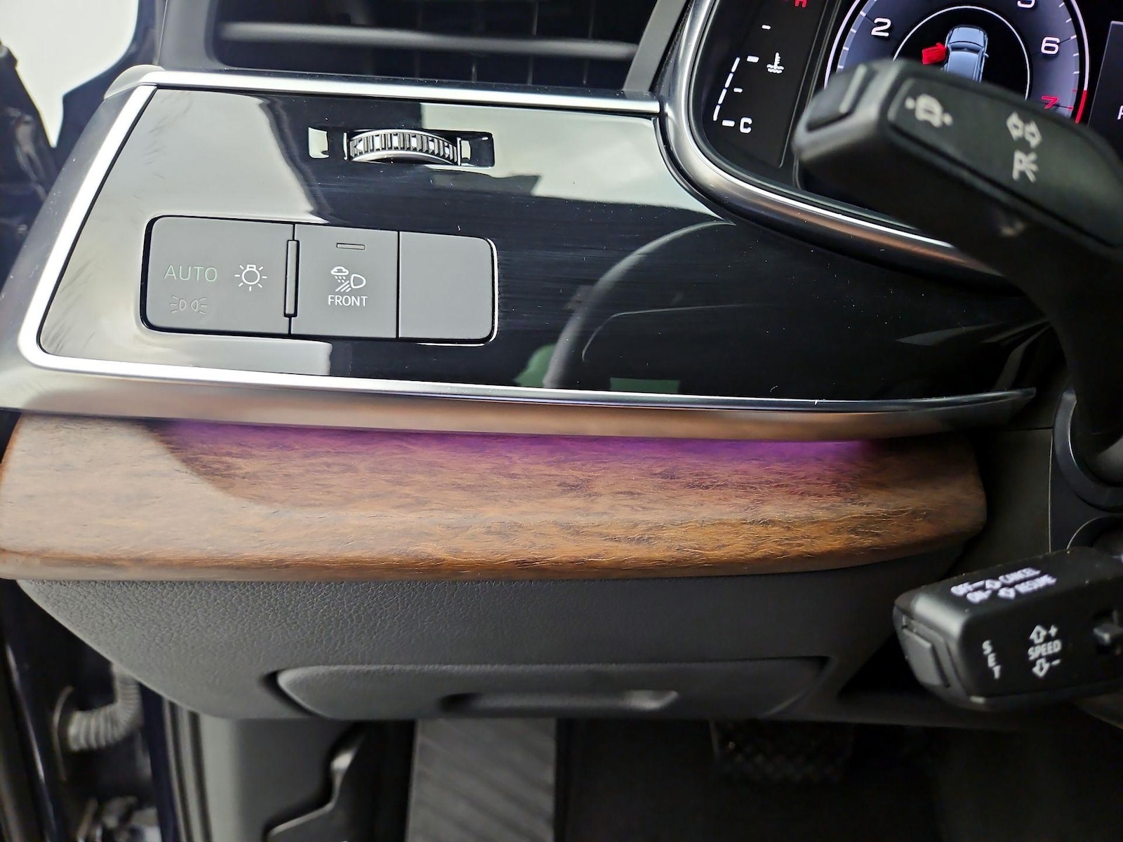 2025 Audi Q7 Premium Plus - Photo 14