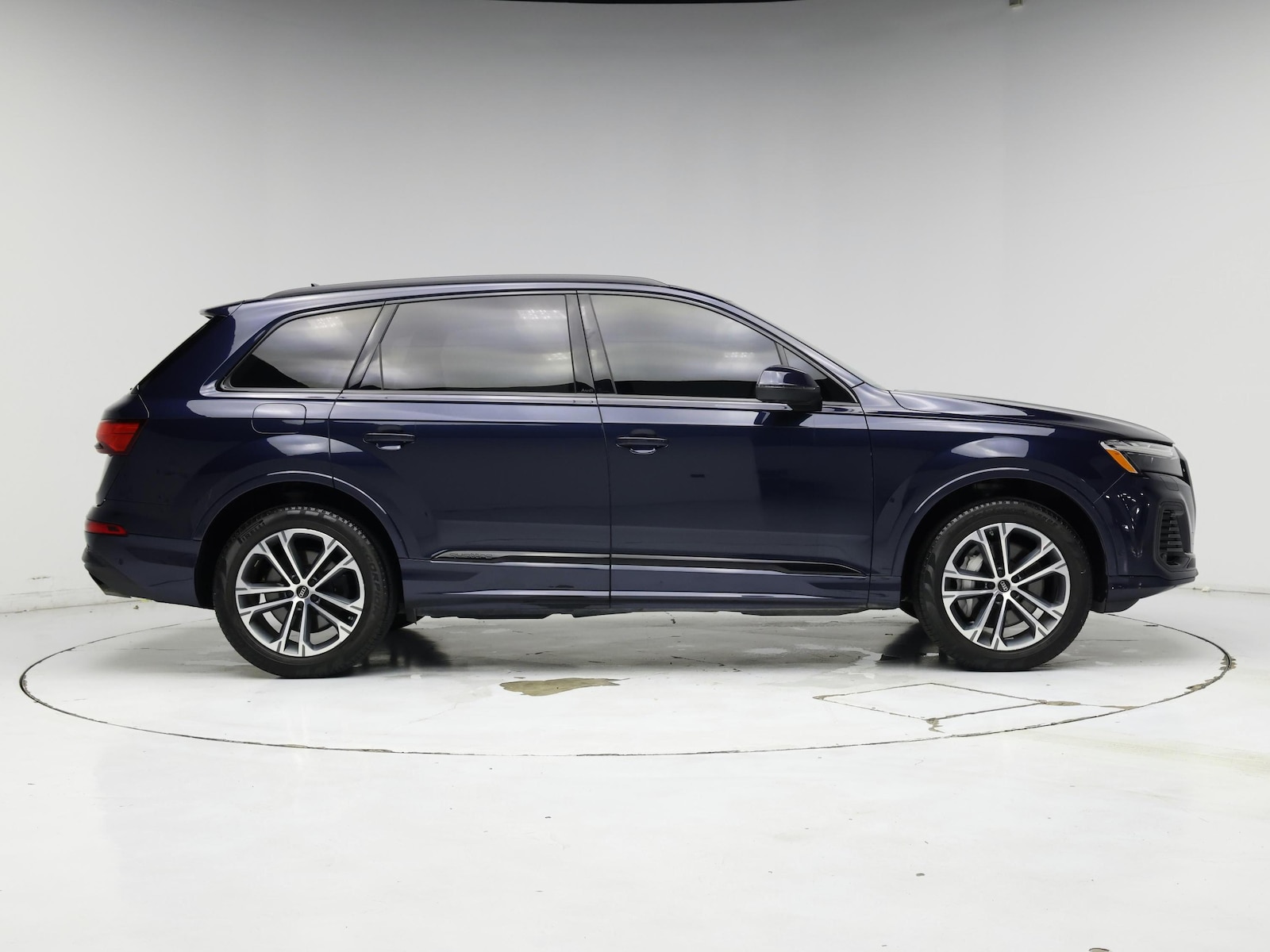2025 Audi Q7 Premium Plus - Photo 8