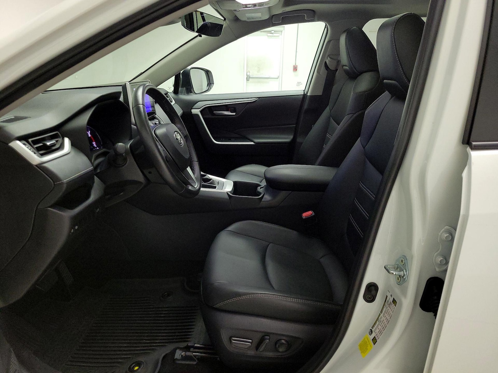 Power Seat(s) & Side Airbags