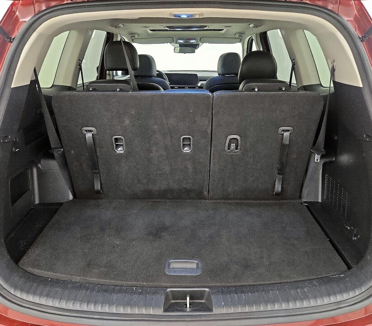 Trunk/Cargo (Seats Up)