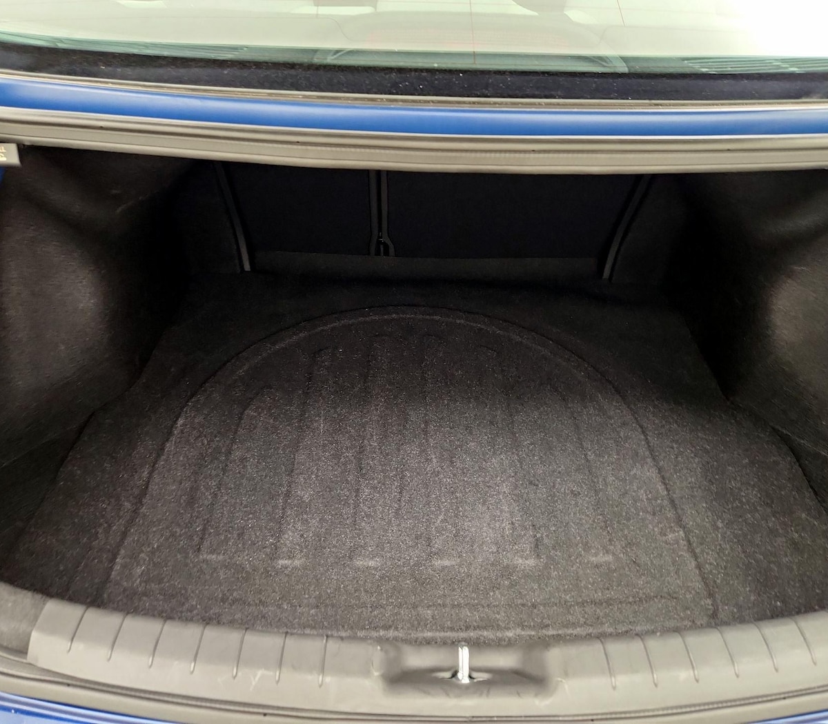 Trunk/Cargo (Seats Up)