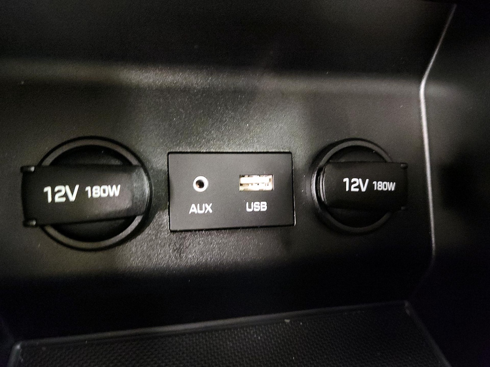 2020 Hyundai Elantra SE - Photo 19
