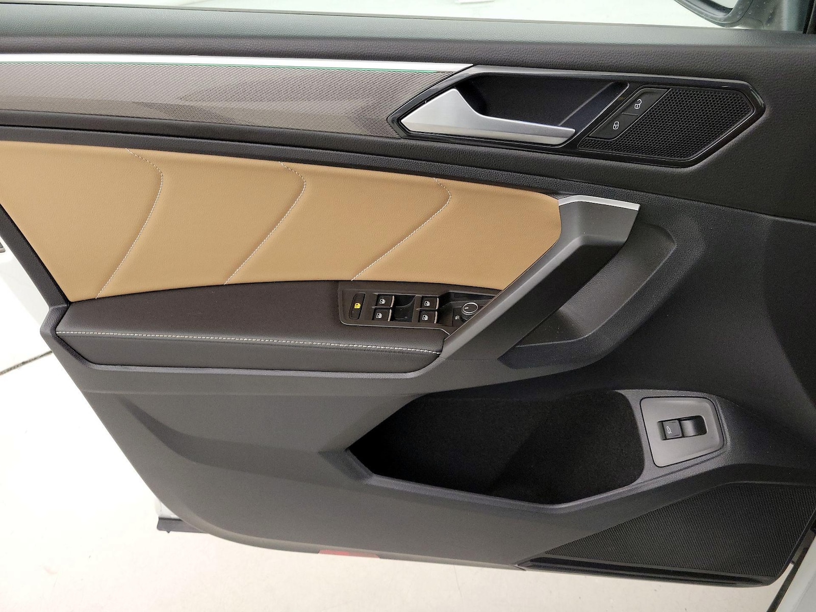 2024 Volkswagen Tiguan SE R-LINE BLACK - Photo 13