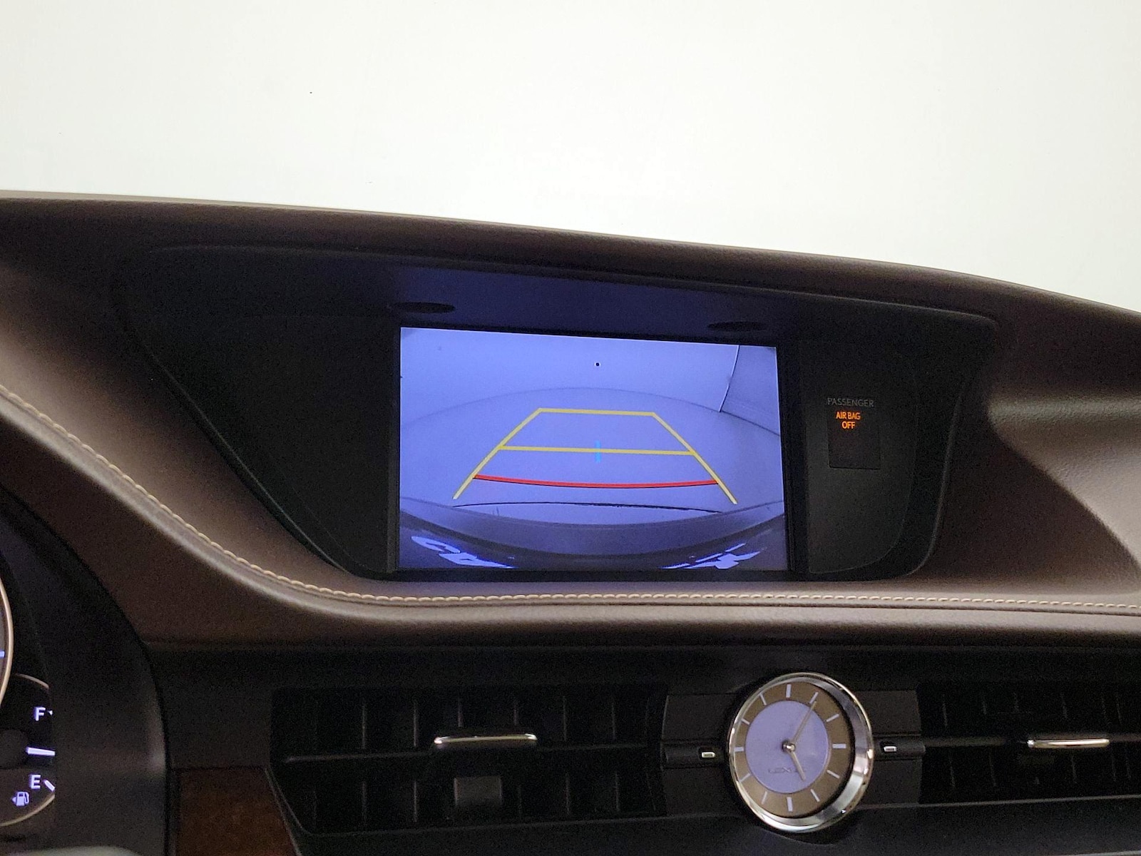 2016 Lexus ES 350 - Photo 15