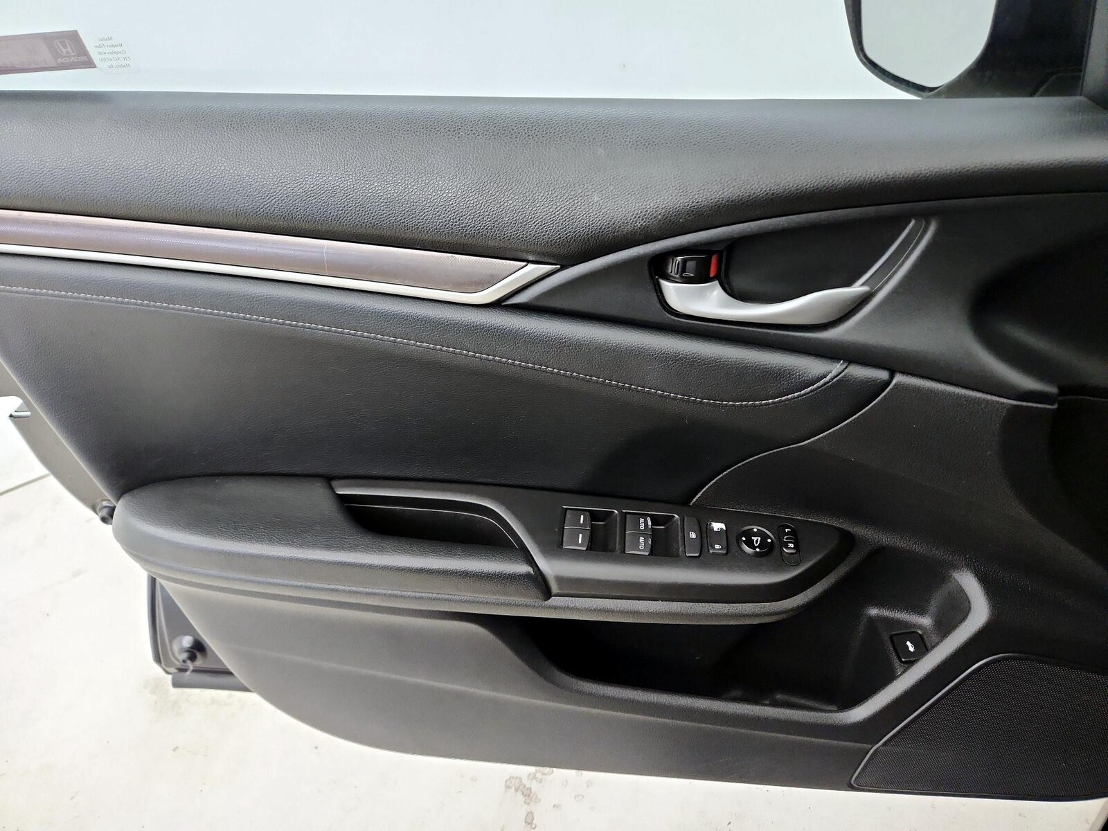 2019 Honda Civic EX-L - Photo 13