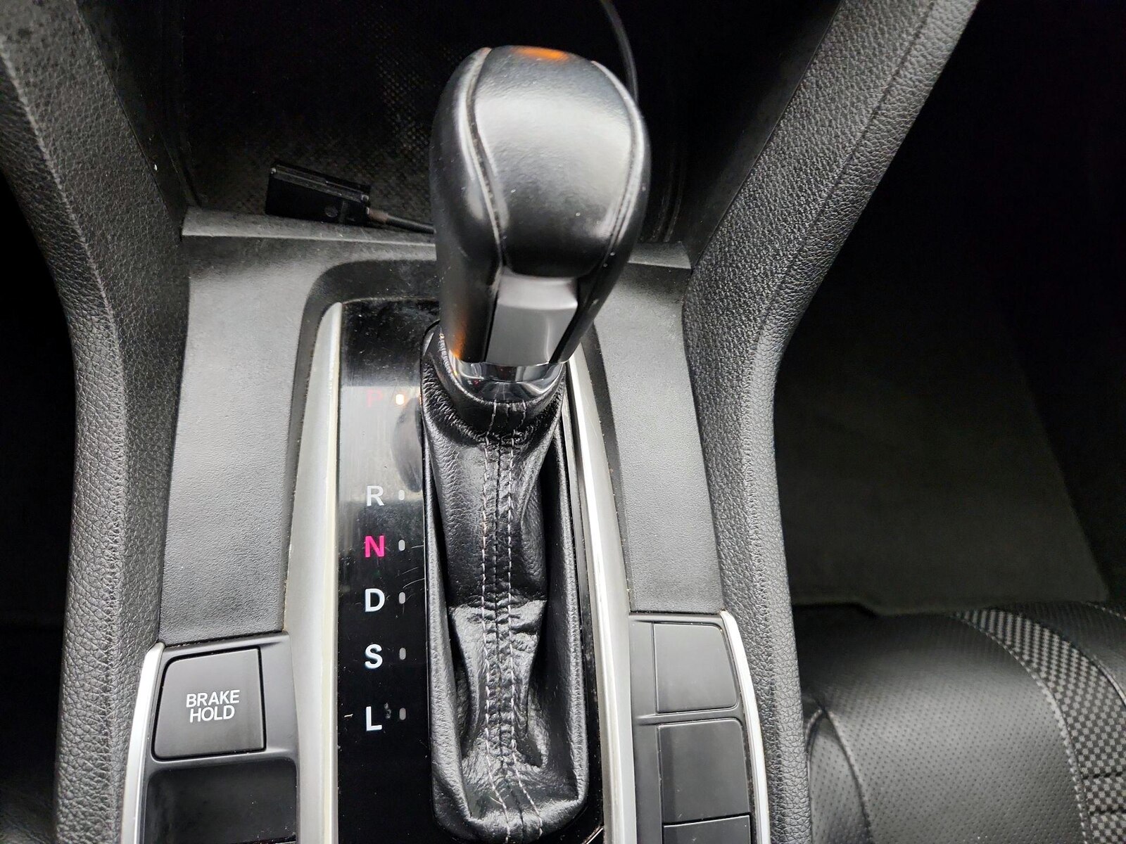 2019 Honda Civic EX-L - Photo 18