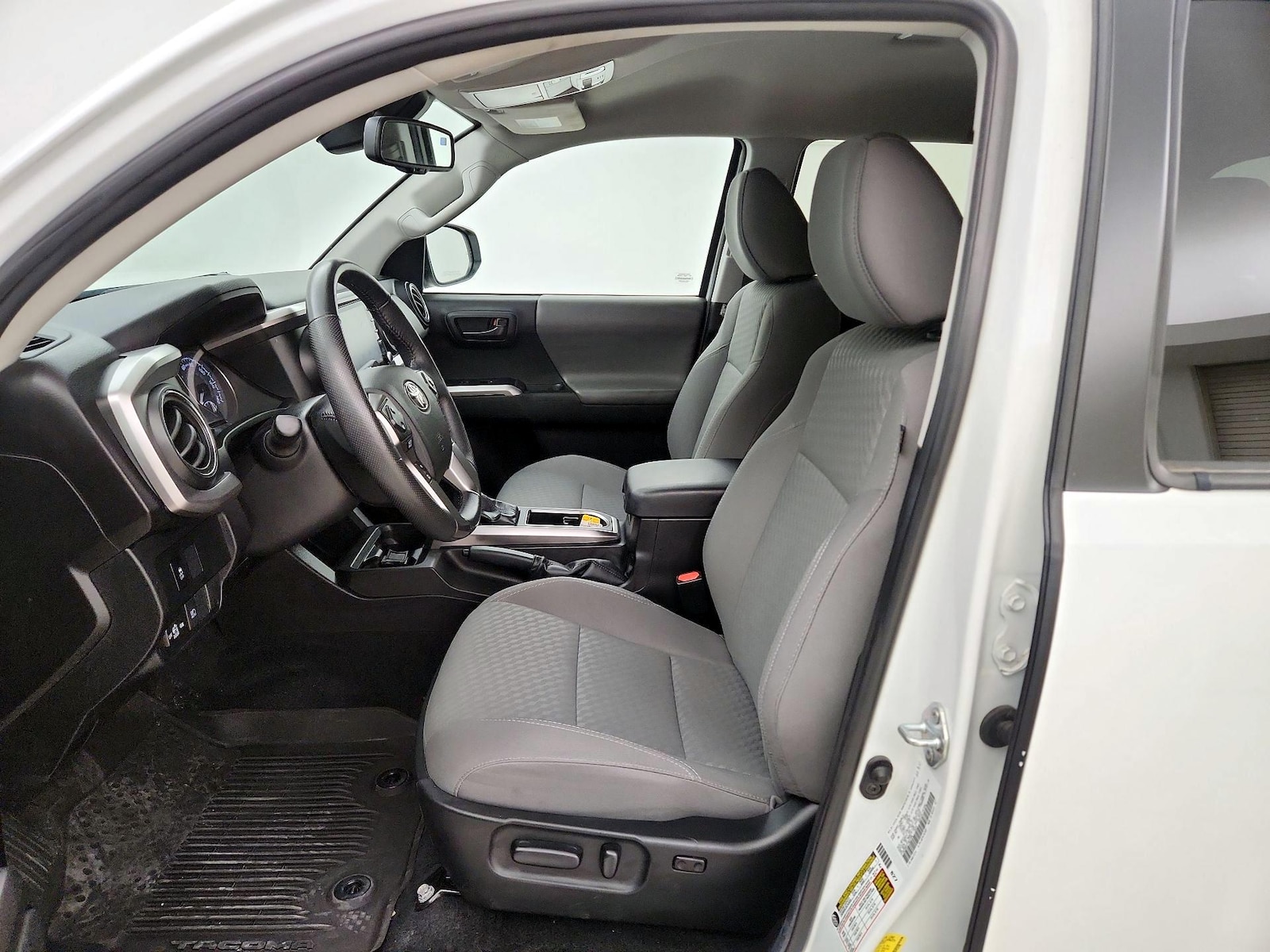 Power Seat(s) & Side Airbags