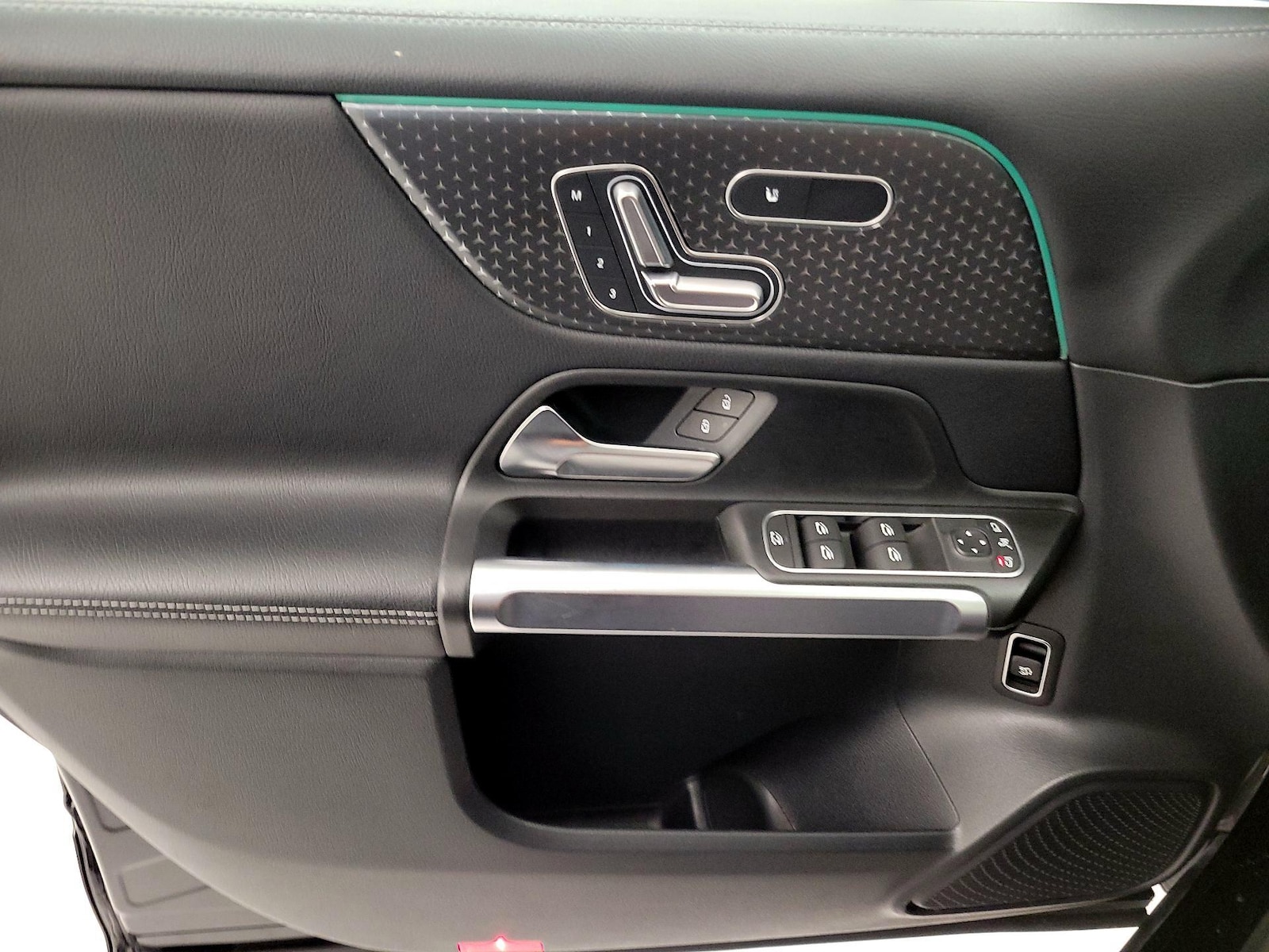2025 Mercedes-Benz GLB Base - Photo 13