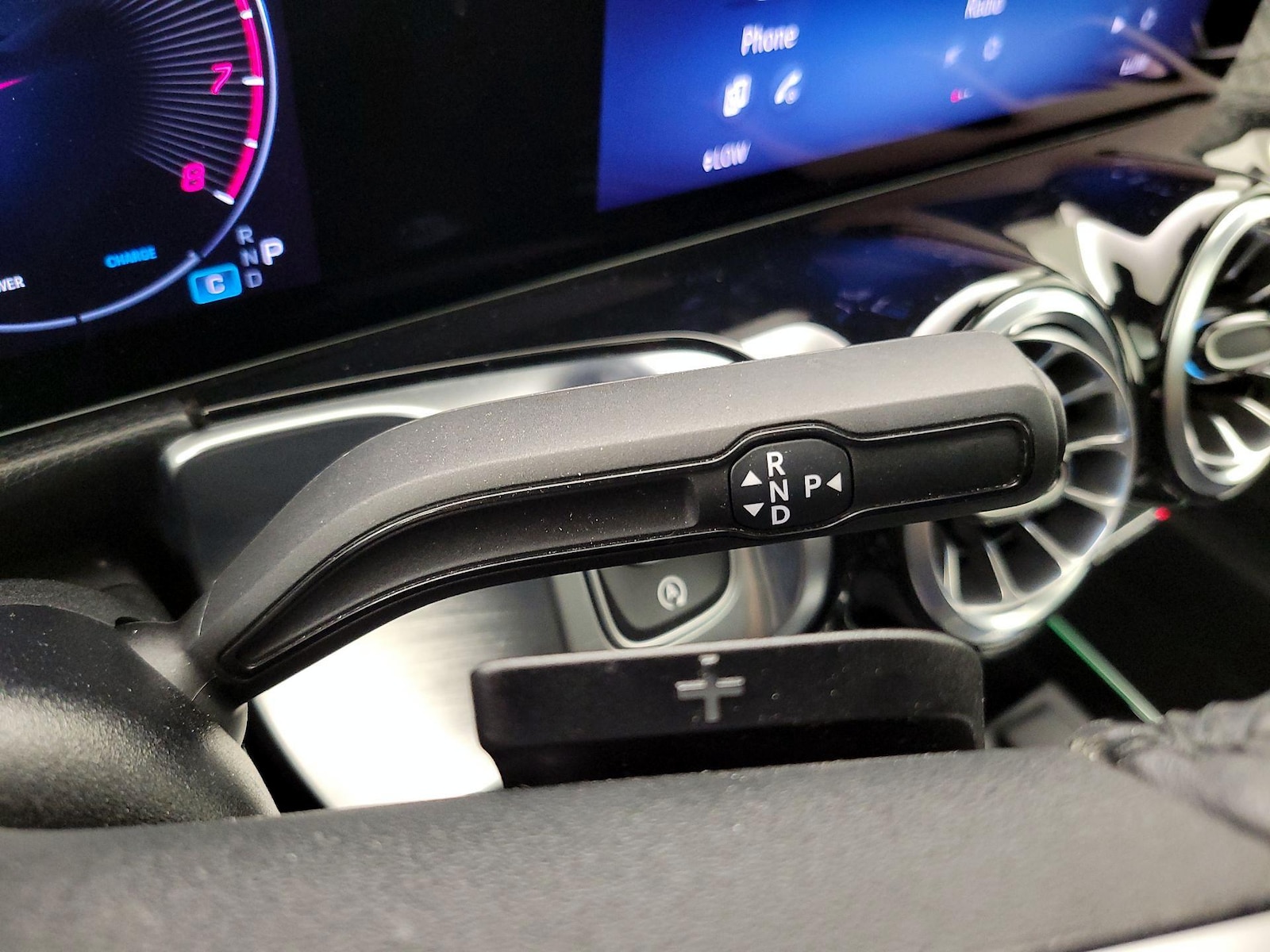 2025 Mercedes-Benz GLB Base - Photo 18