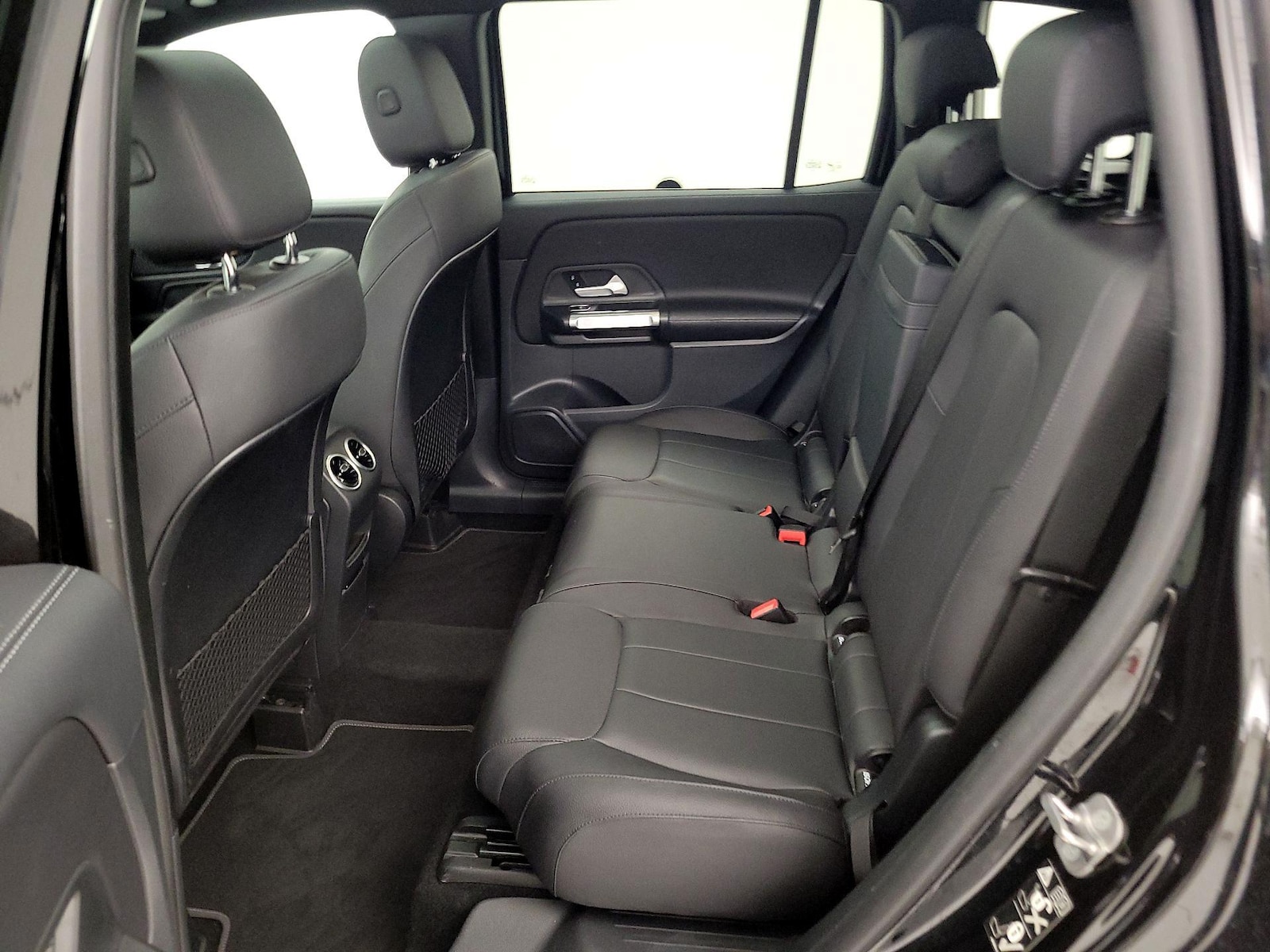 2025 Mercedes-Benz GLB Base - Photo 21
