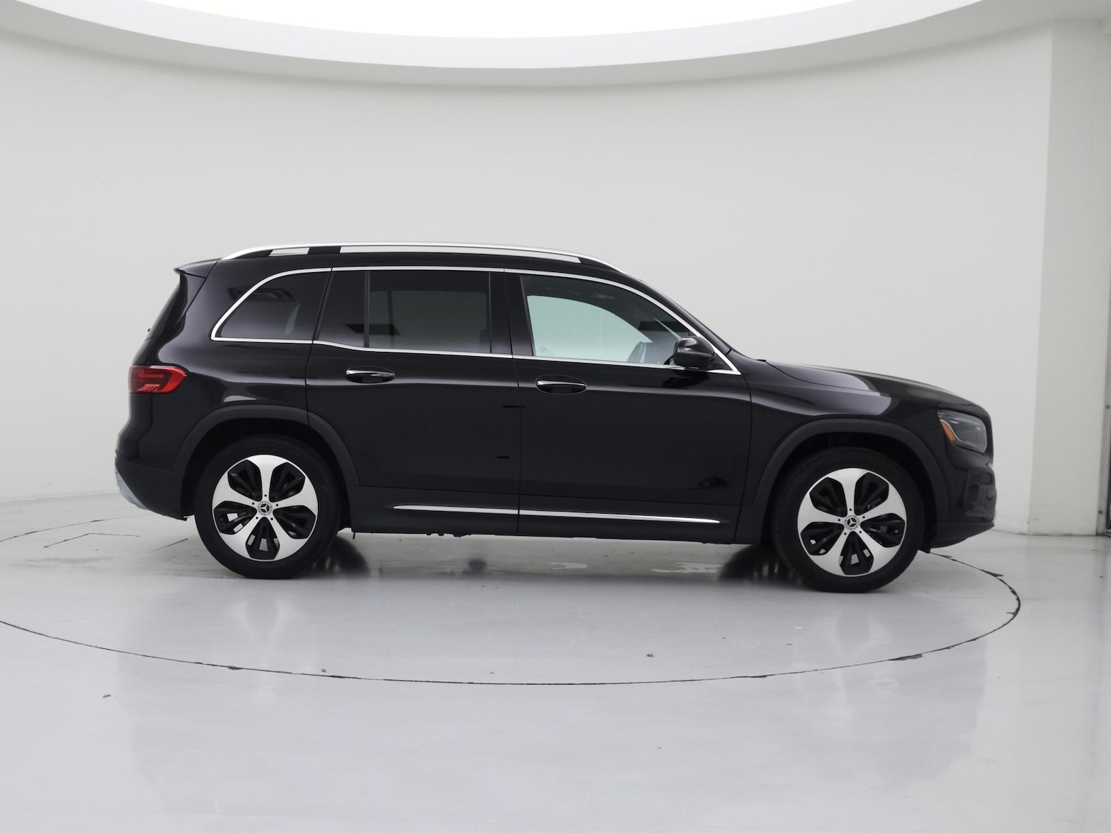 2025 Mercedes-Benz GLB Base - Photo 8