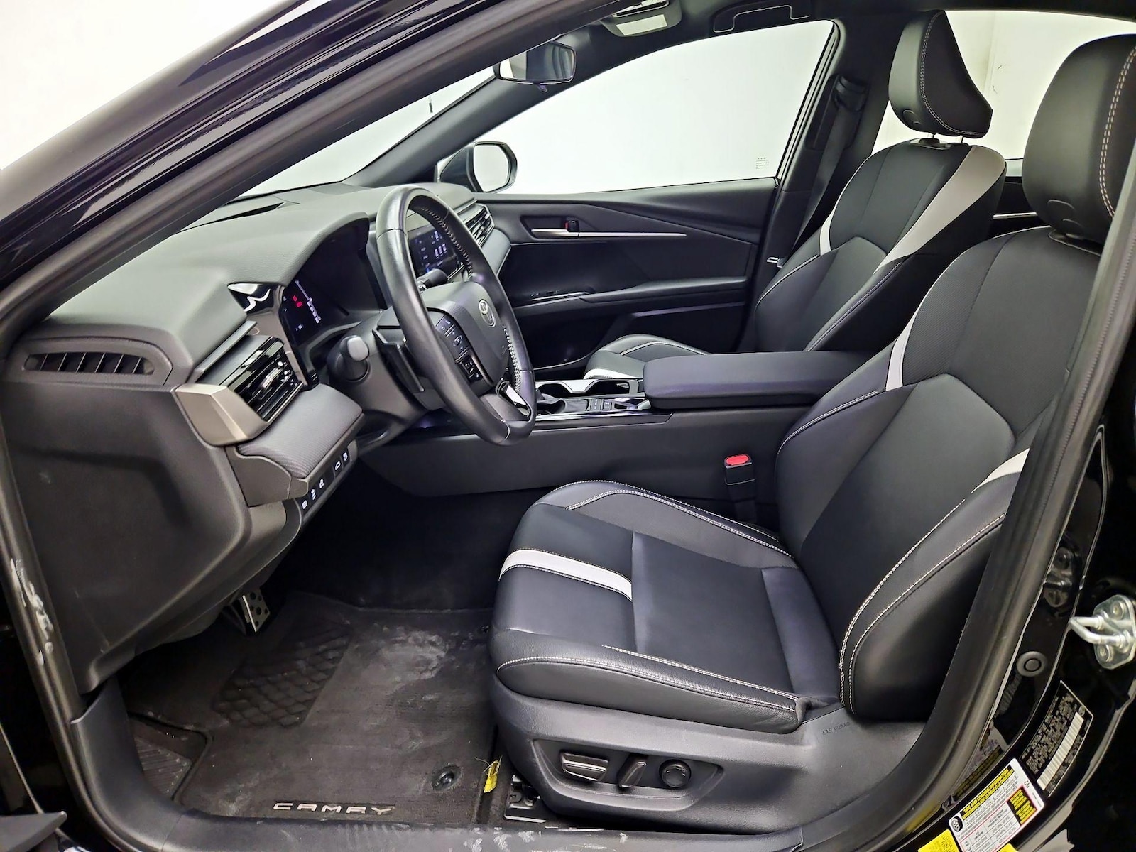 Power Seat(s) & Side Airbags