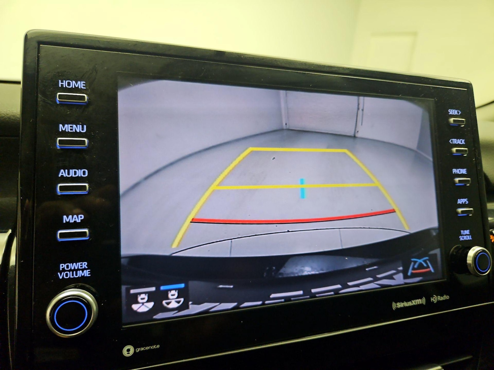 2022 Toyota Camry XSE - Photo 15