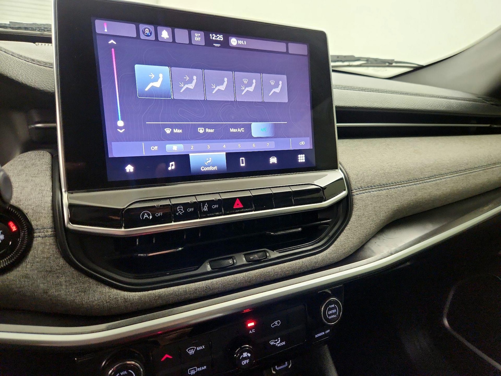 2024 Jeep Compass Latitude - Photo 17