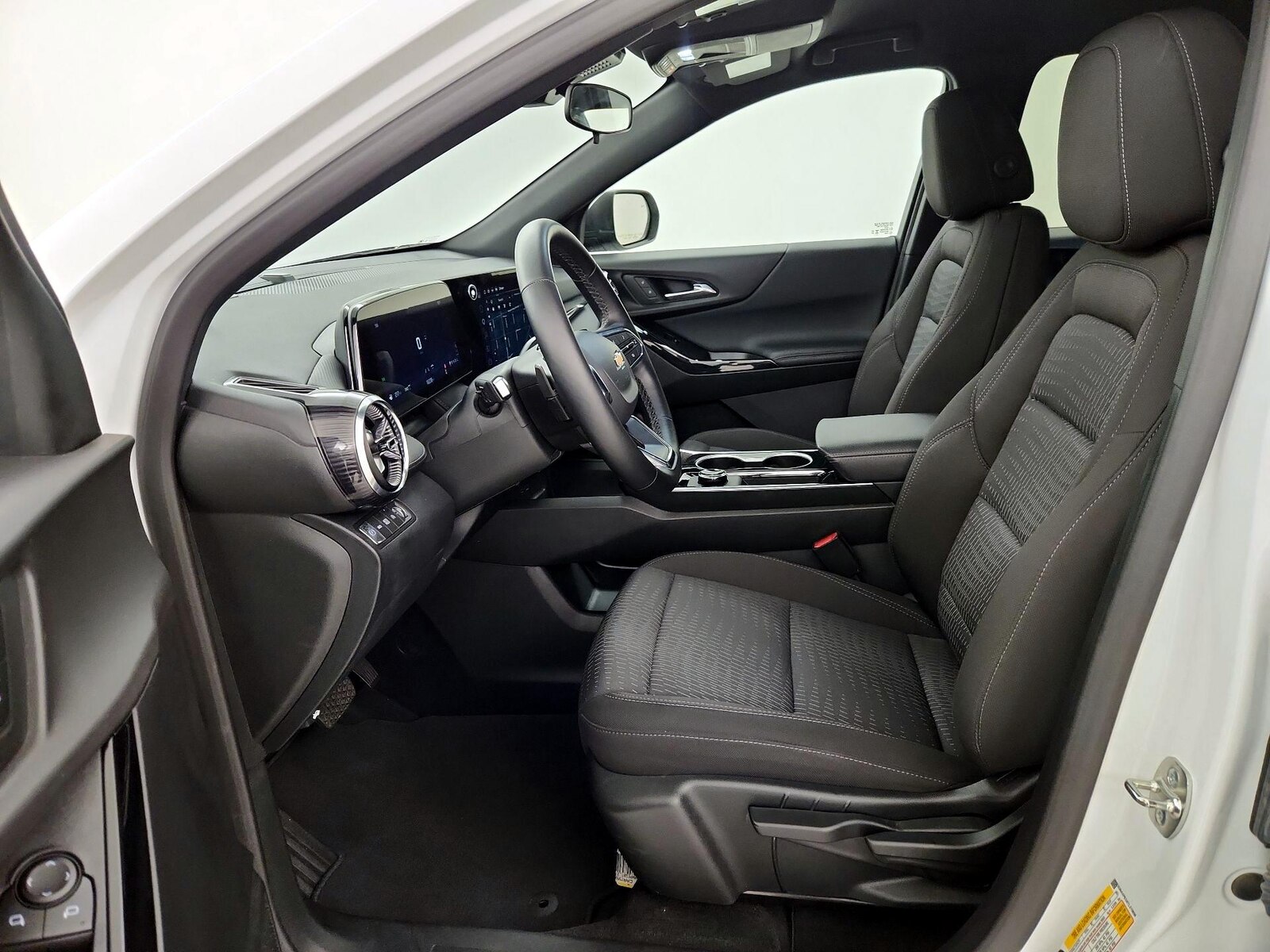 2026 Chevrolet Equinox LT - Photo 12
