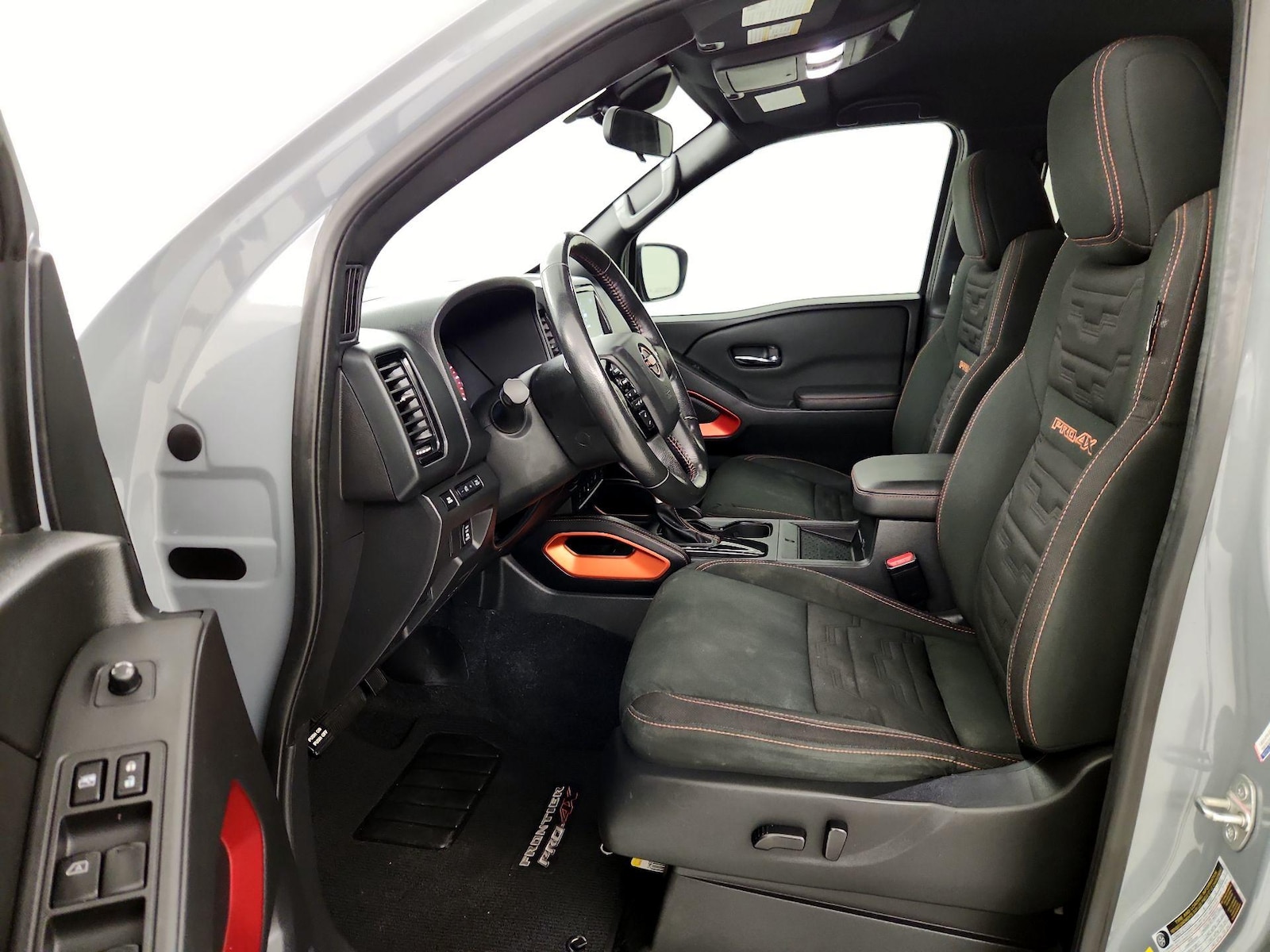 2024 Nissan Frontier PRO-4X - Photo 12