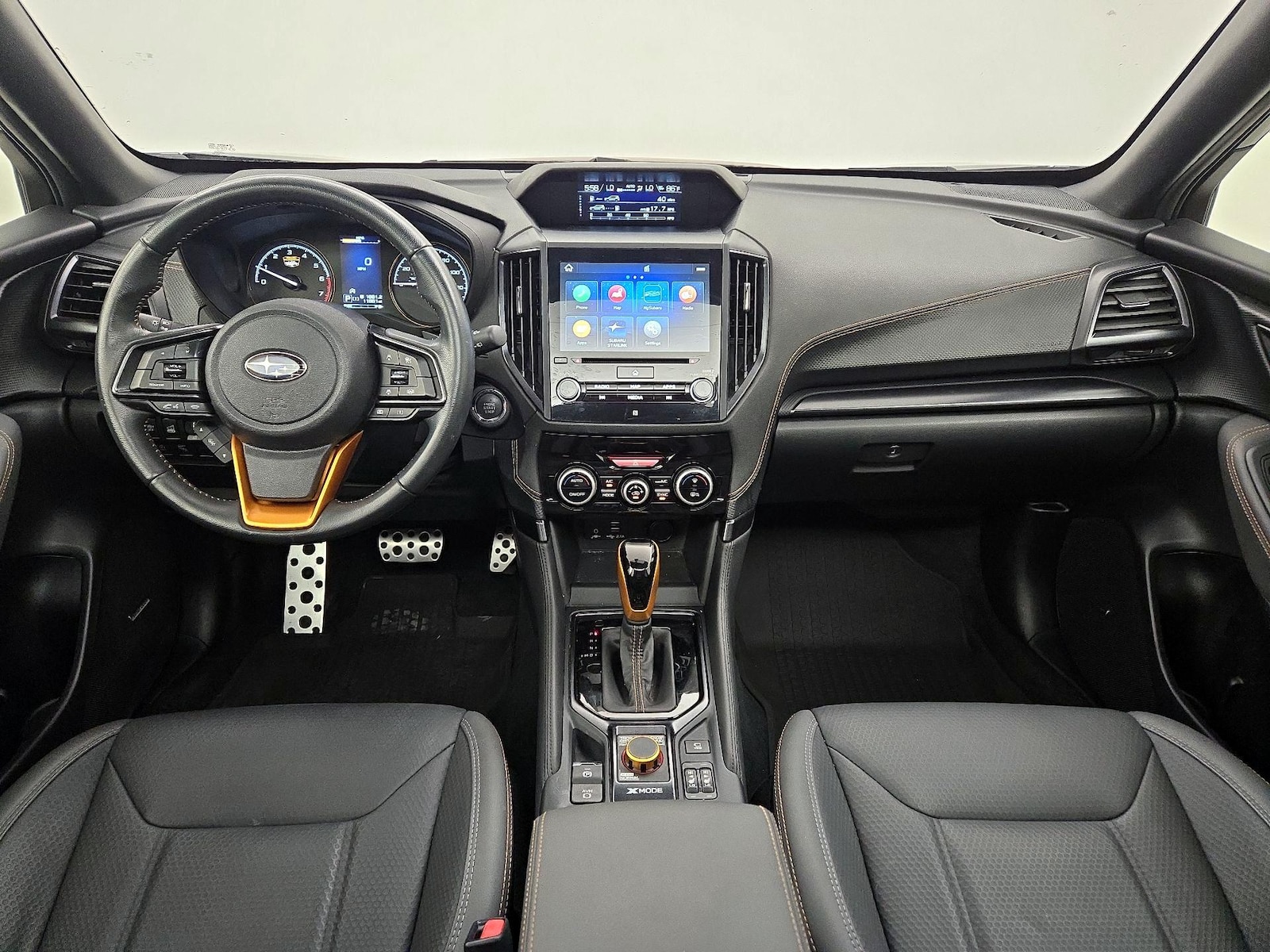 Apple CarPlay® & Android Auto™