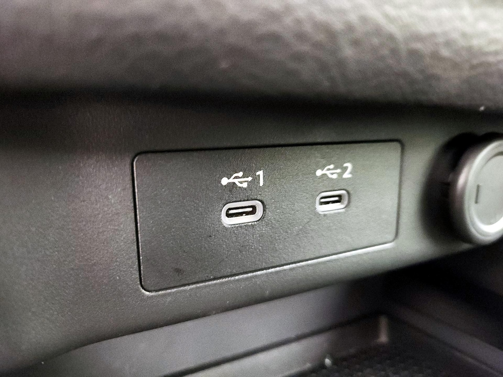 2025 Nissan Rogue SV - Photo 19