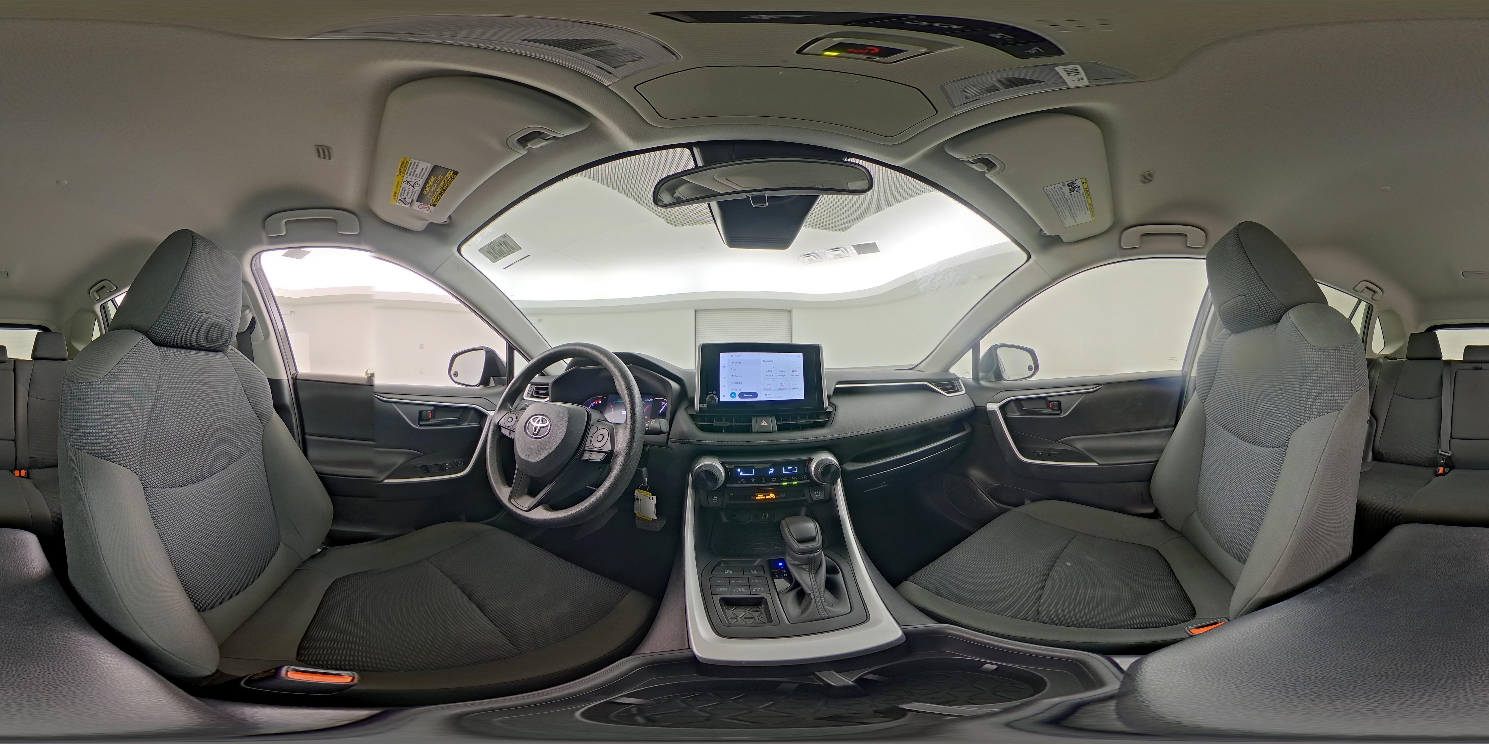 2025 Toyota RAV4 LE - Photo 24