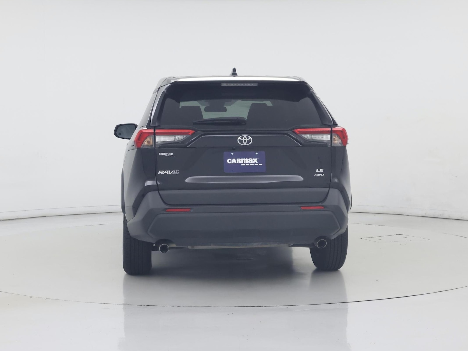 2025 Toyota RAV4 LE - Photo 7