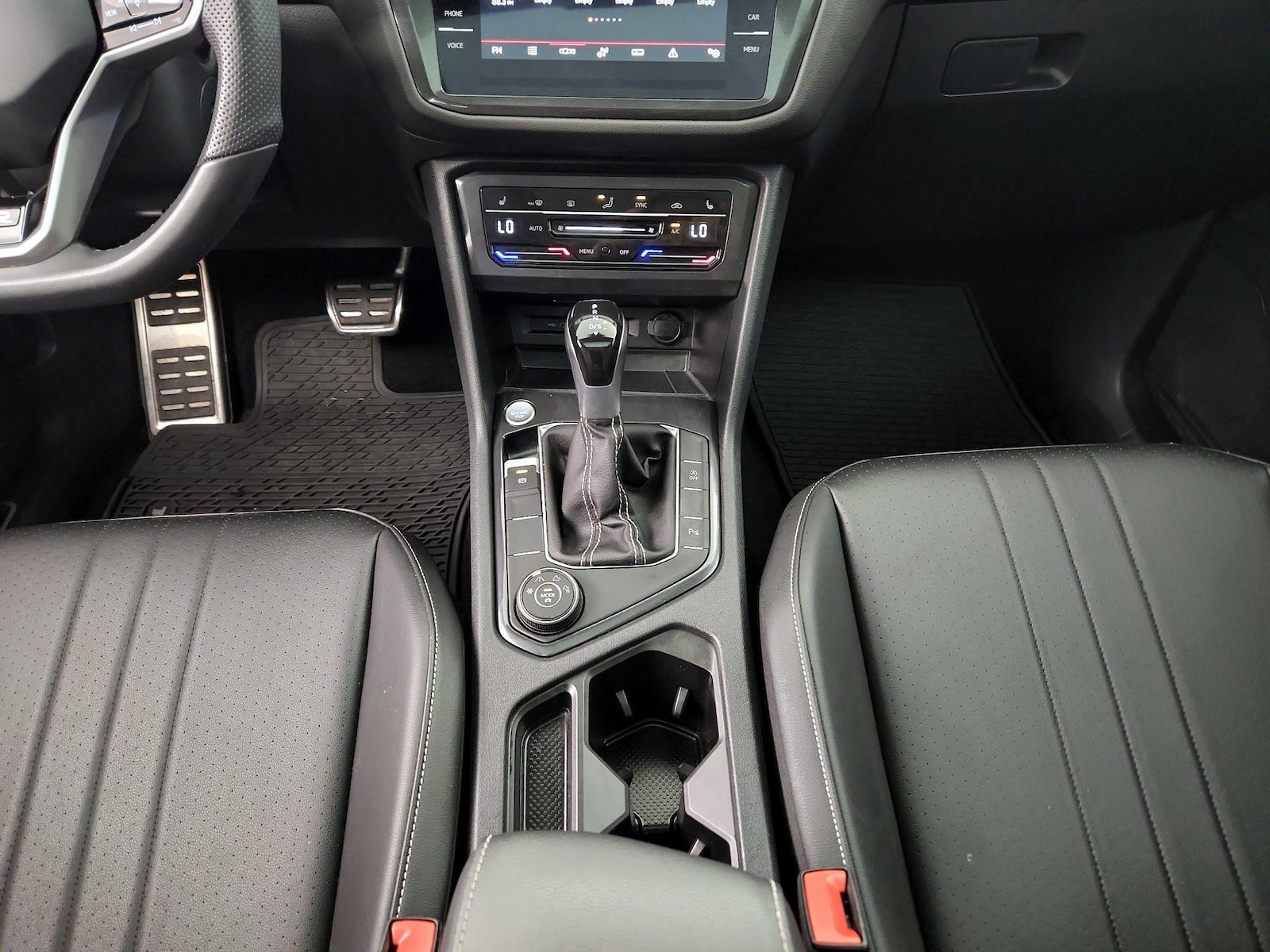 2024 Volkswagen Tiguan SE R-LINE BLACK - Photo 16
