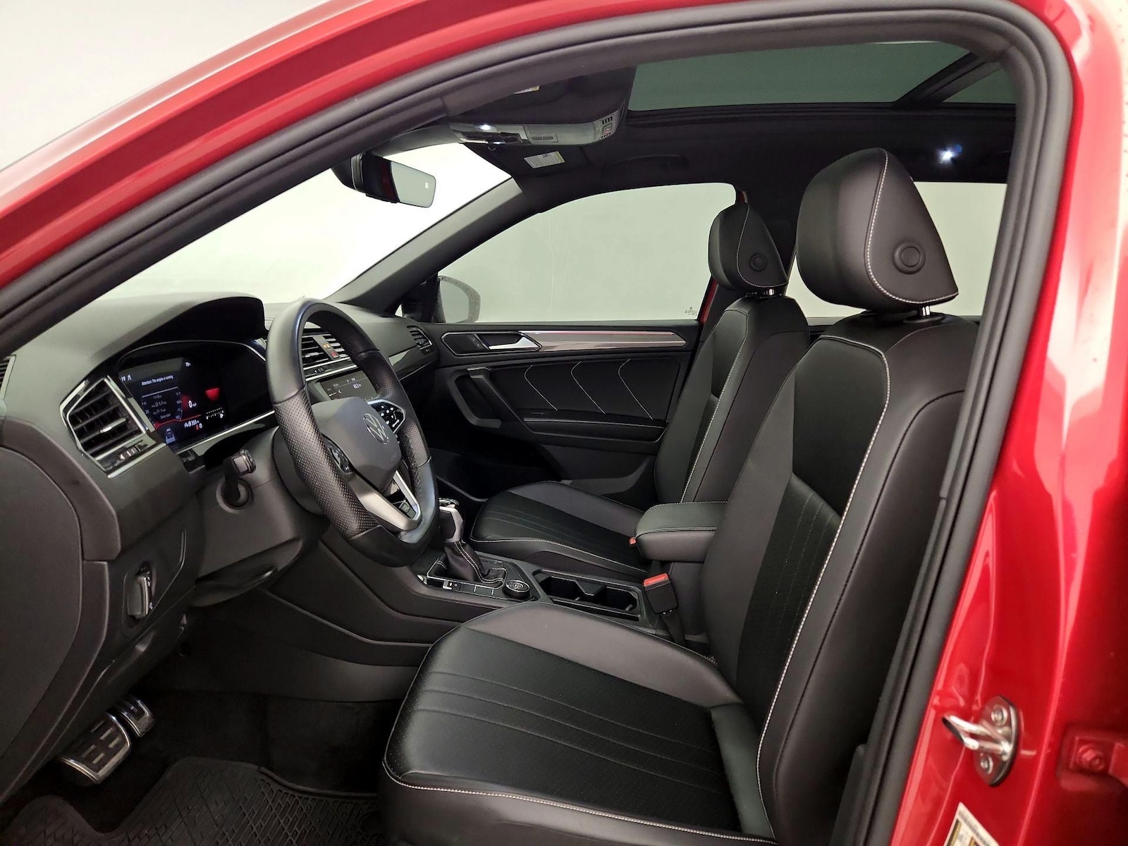 2024 Volkswagen Tiguan SE R-LINE BLACK - Photo 18