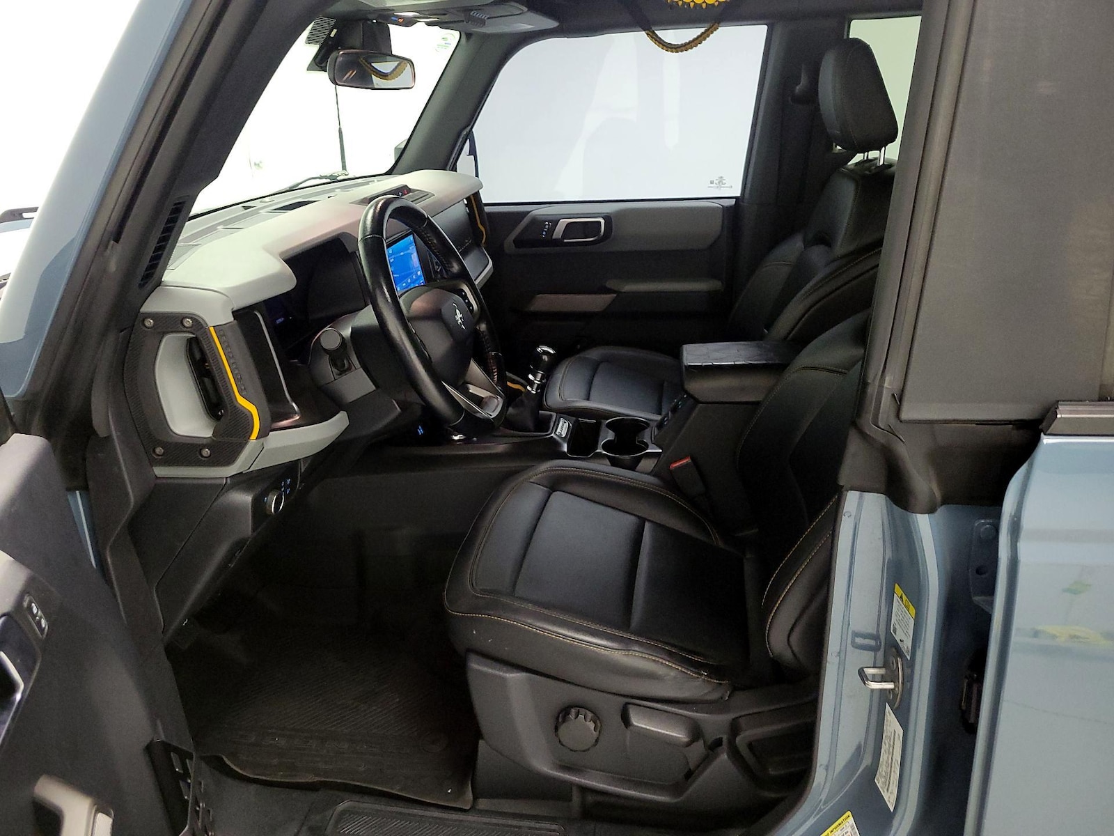 Leather Seats & Side Airbags