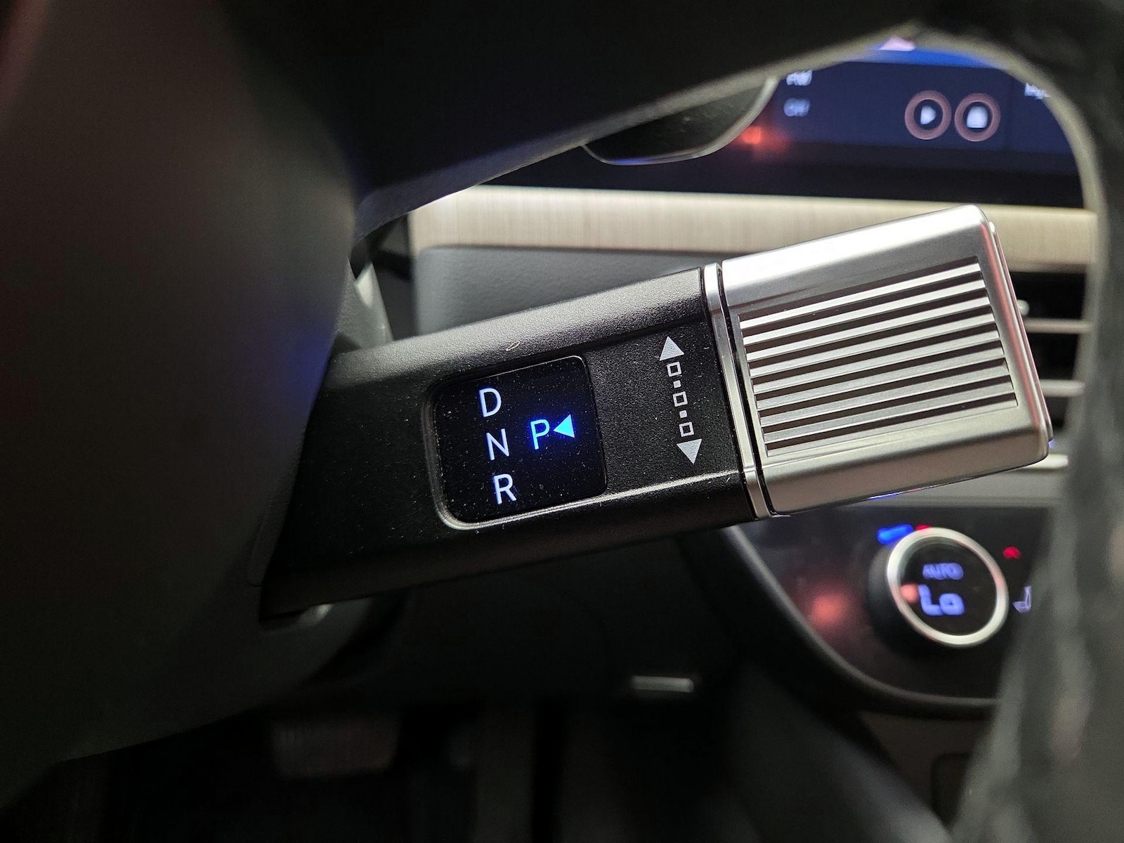 2024 Hyundai Sonata Hybrid SEL - Photo 18