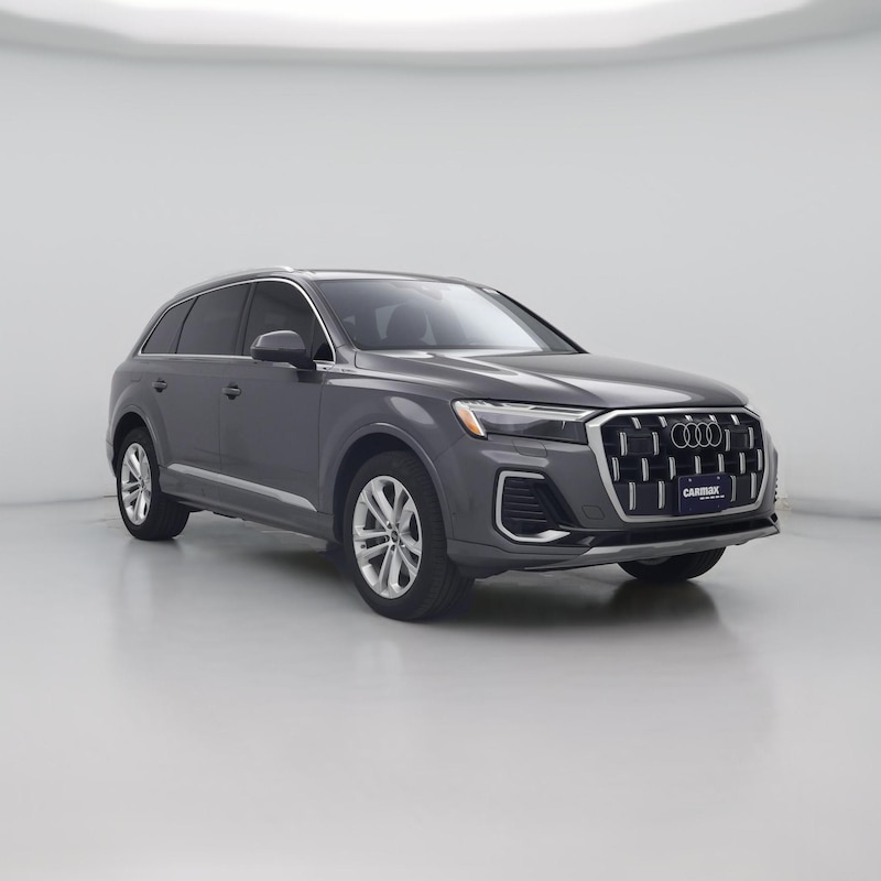 2025 Audi Q7 Premium