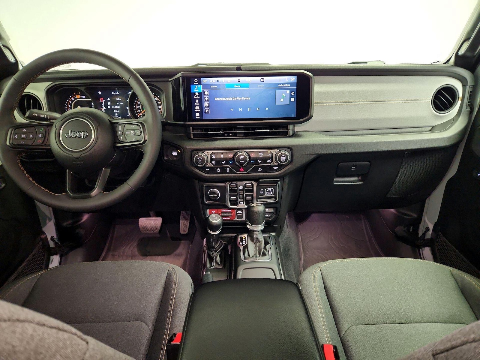 Apple CarPlay® & Android Auto™