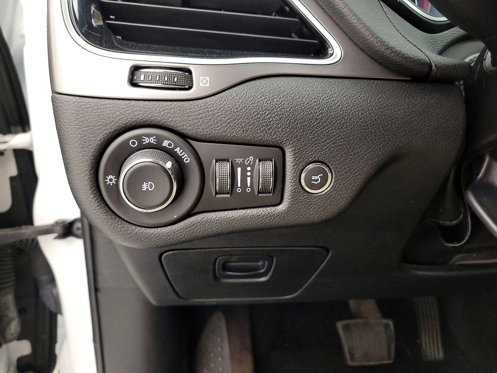 2019 Jeep Cherokee Limited - Photo 14