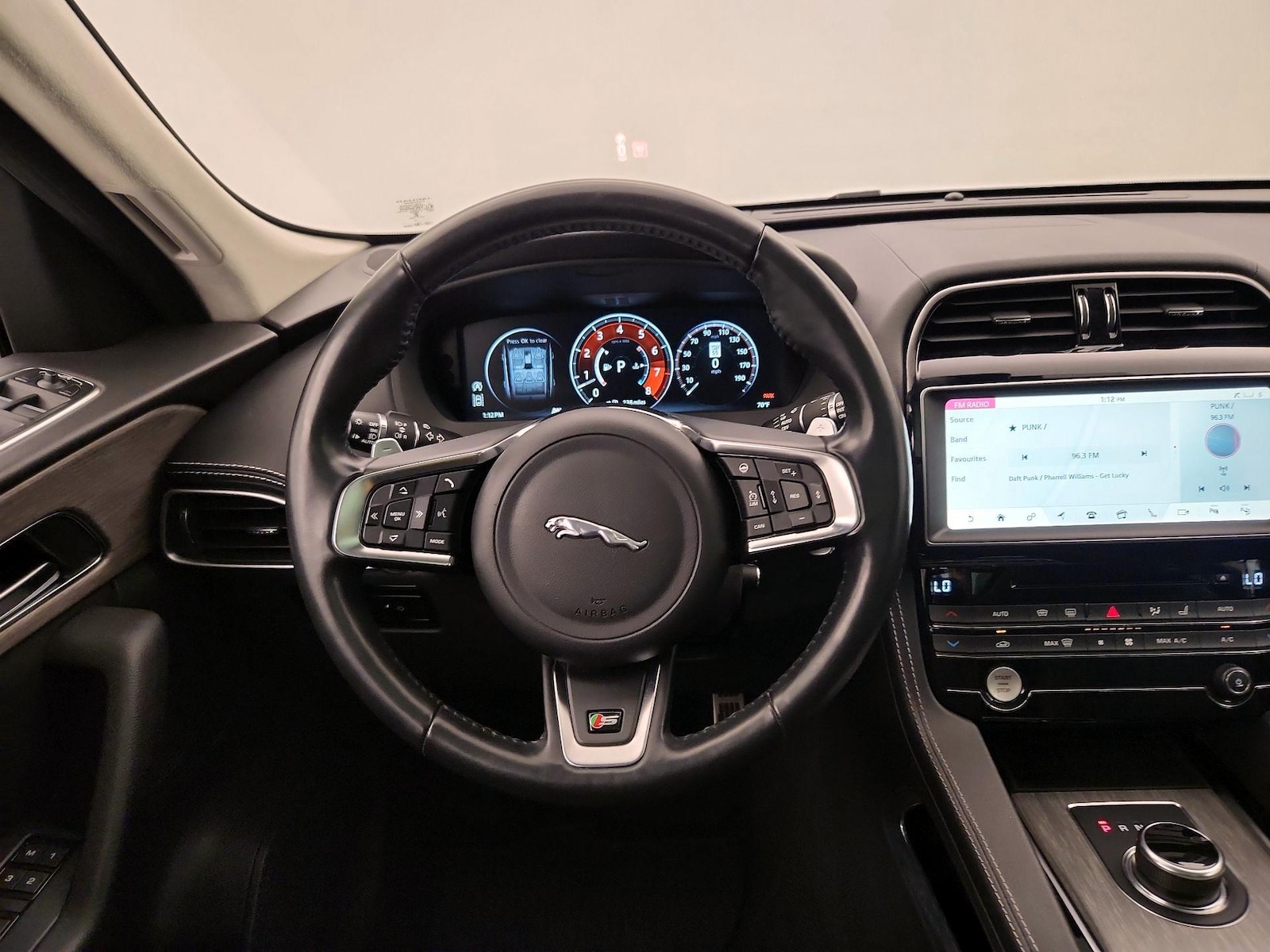 2018 Jaguar F-PACE S - Photo 11