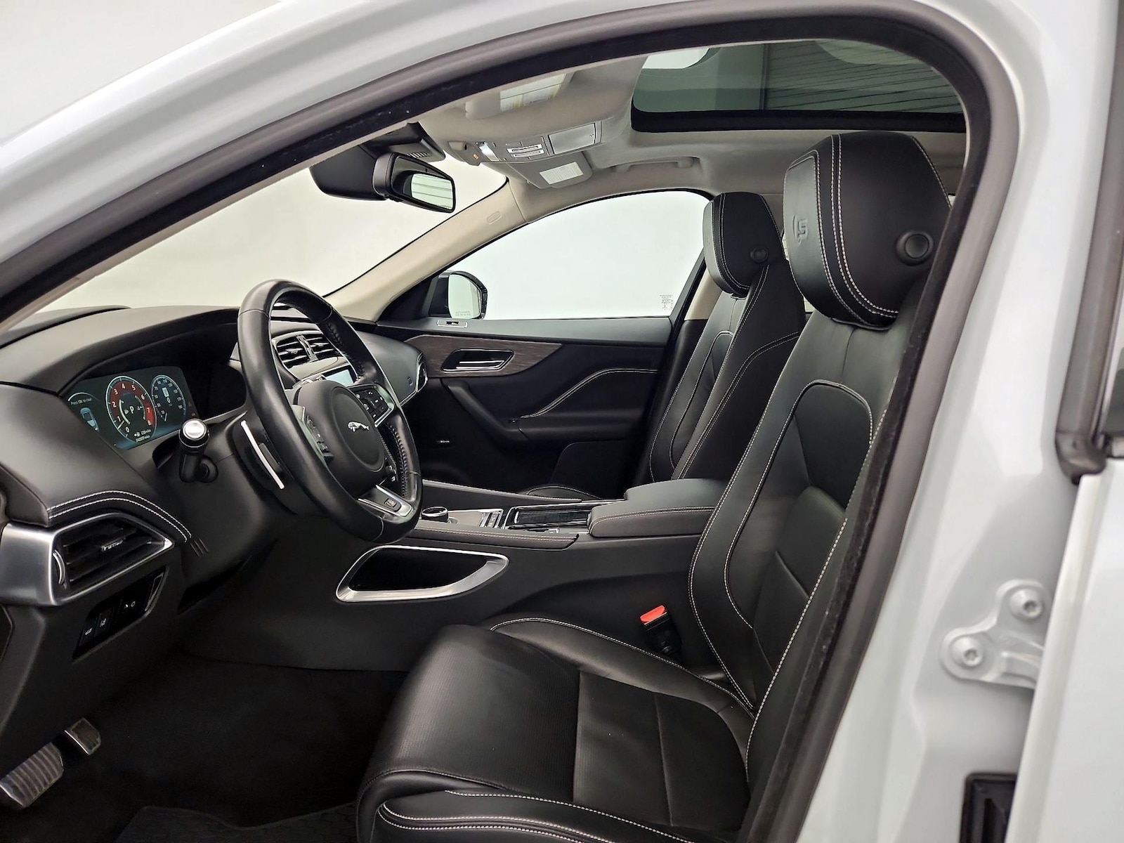 2018 Jaguar F-PACE S - Photo 20