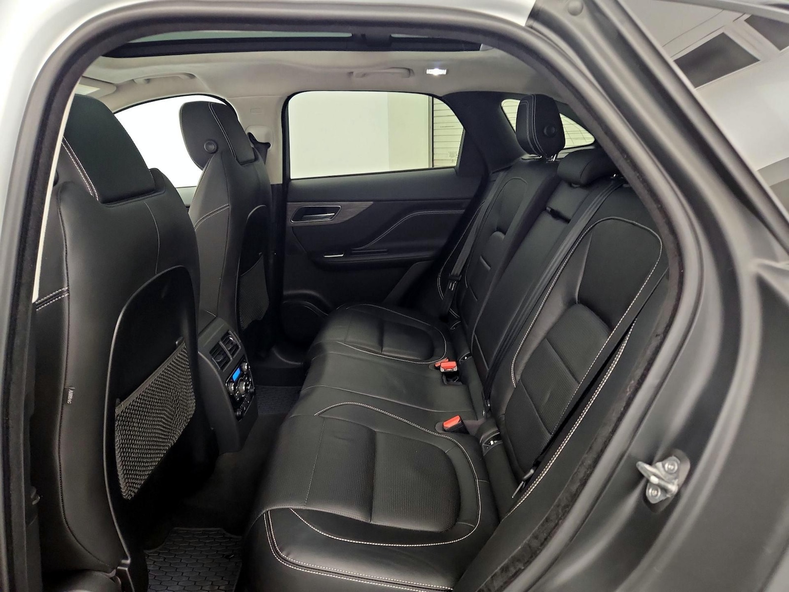 2018 Jaguar F-PACE S - Photo 21