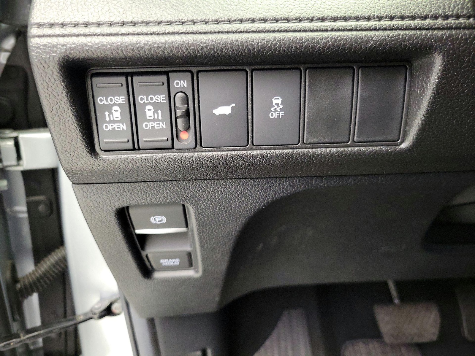 2025 Honda Odyssey EX-L - Photo 14