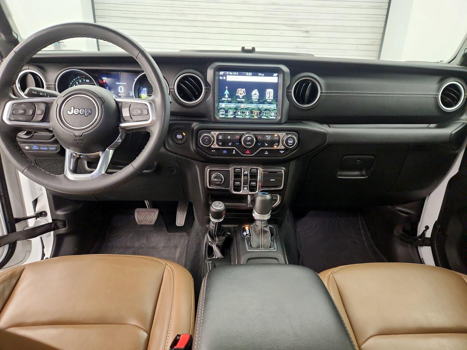 Apple CarPlay® & Android Auto™