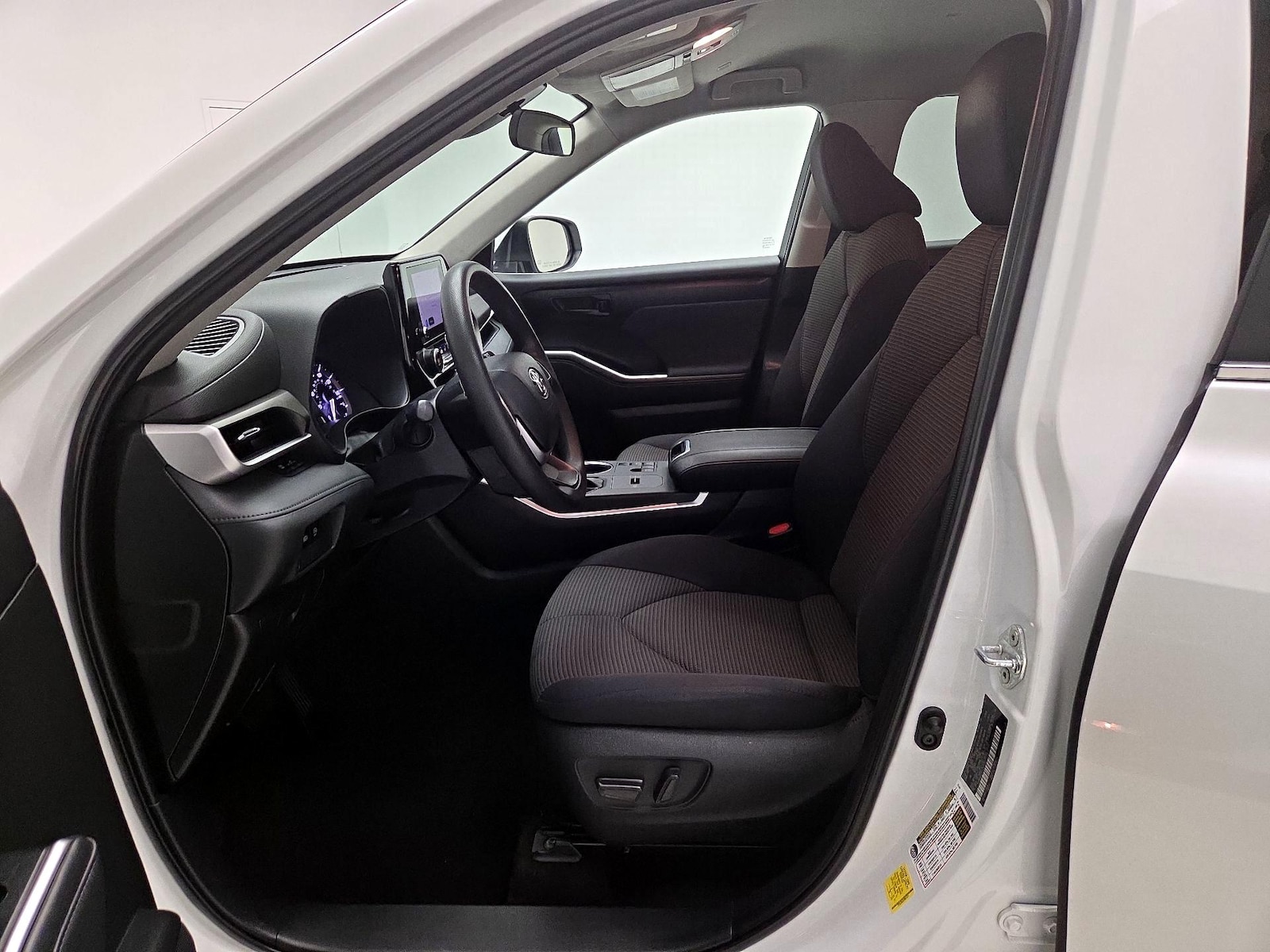 Power Seat(s) & Side Airbags