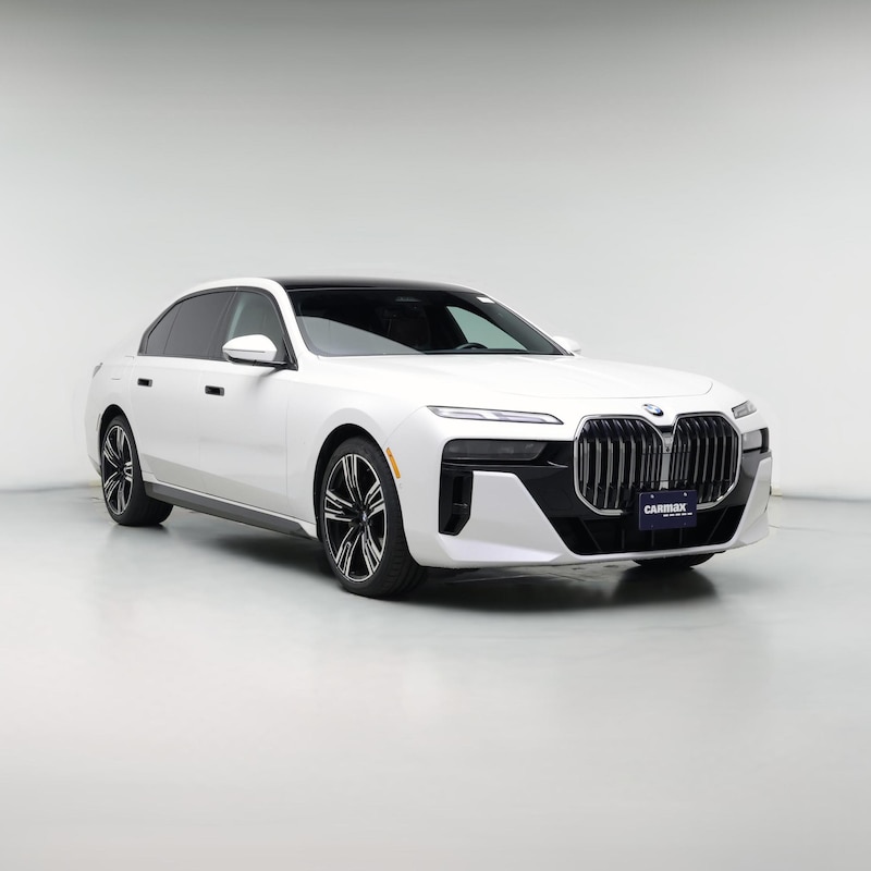 2023 BMW 740 I
