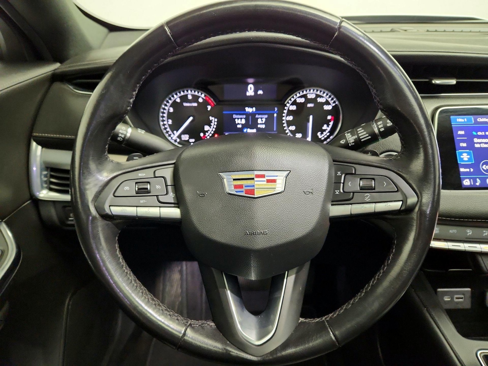 2022 Cadillac XT4 Premium Luxury - Photo 11