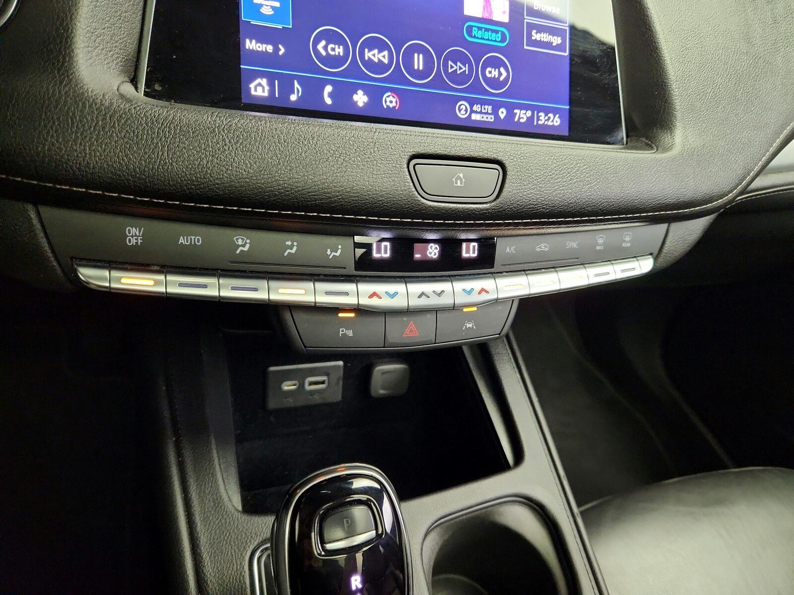 2022 Cadillac XT4 Premium Luxury - Photo 17