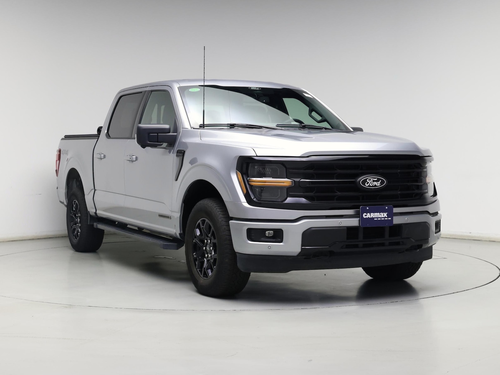 2024 Ford F-150 XLT - Photo 2