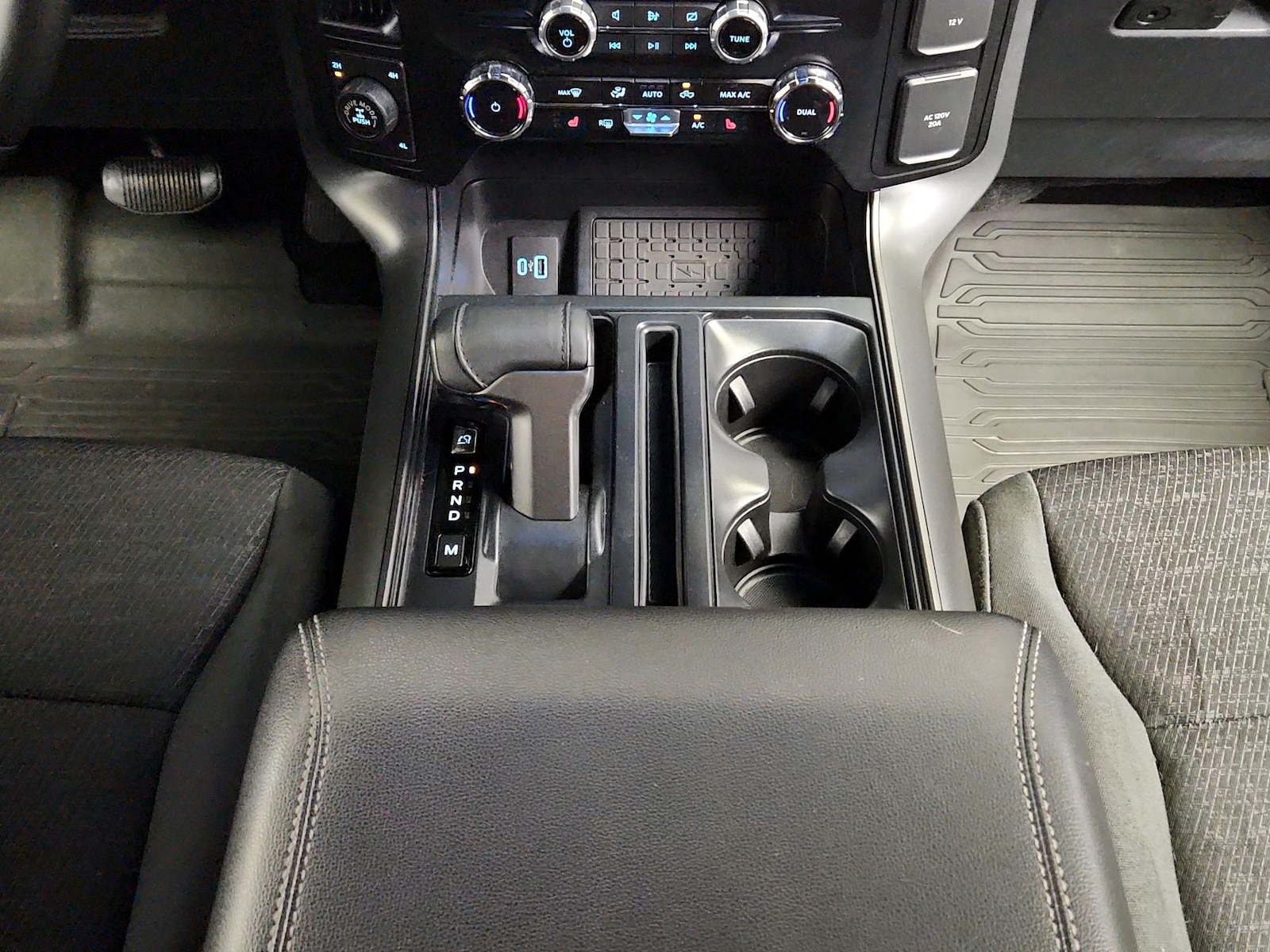 2024 Ford F-150 XLT - Photo 19