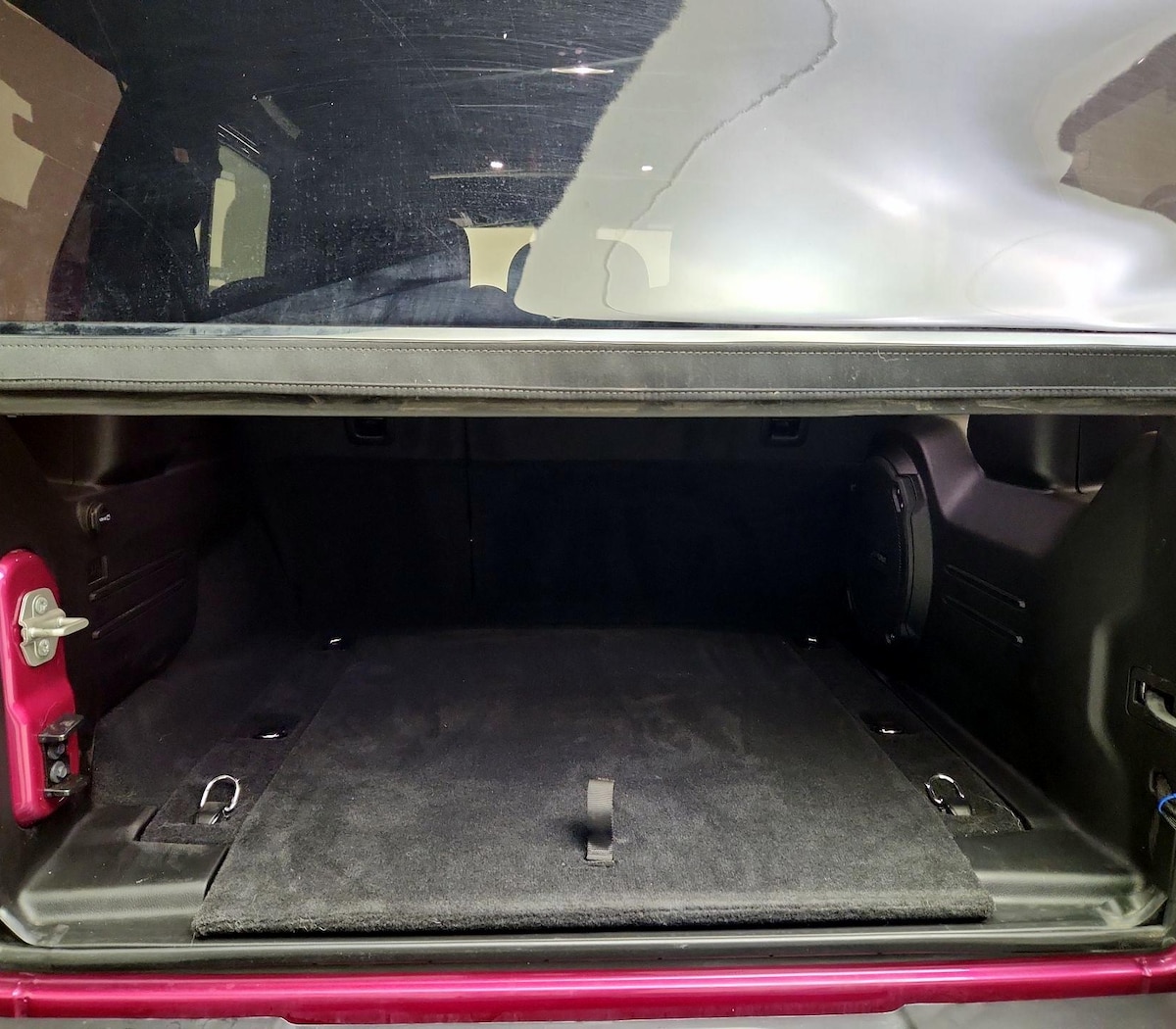Trunk/Cargo (Seats Up)